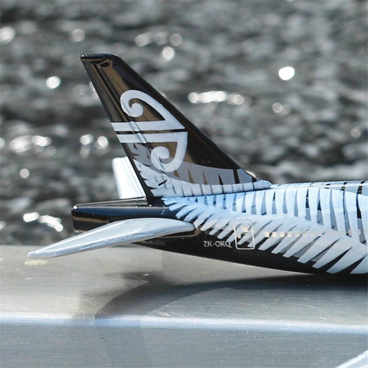 Premium Diecast Aircraft Scale 1 400 Metal B777 Collectors - ToylandEU