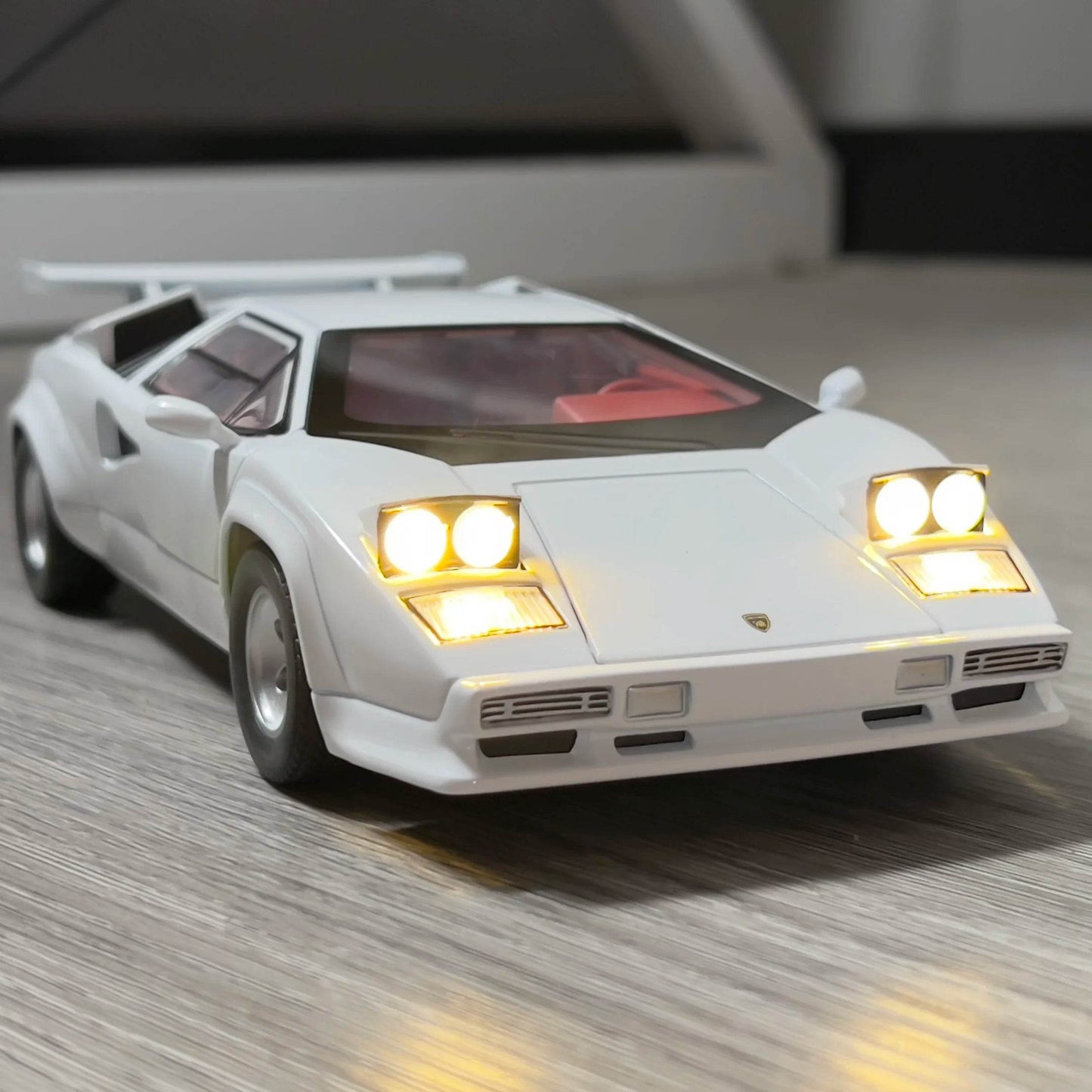 Premium Diecast Alloy Model Car 1 24 Countach LP500S Sideswipe Collector Ornament For Boys And Collectors - ToylandEU