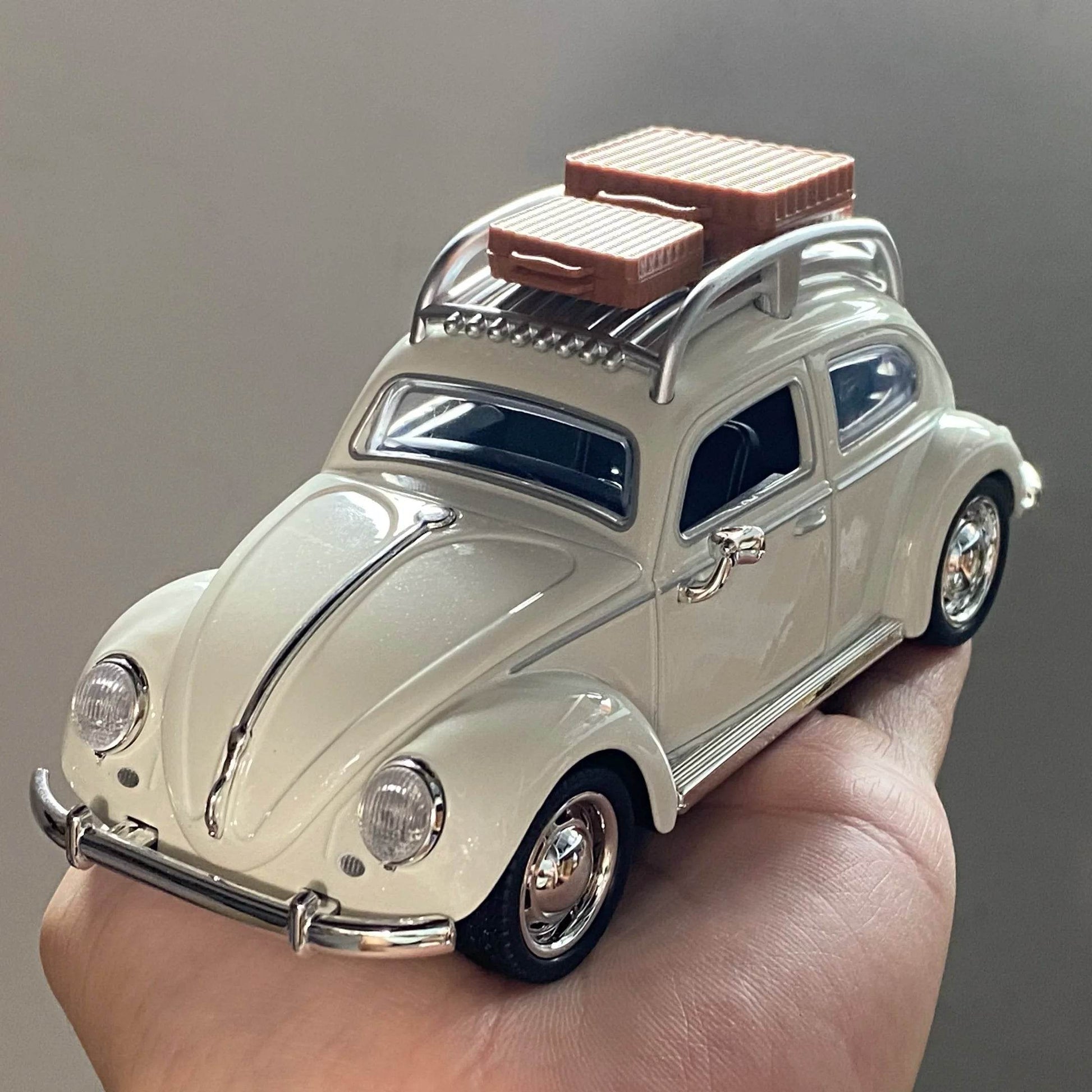 Premium Diecast Beetle 1To32 Travel Version For Collectors - ToylandEU
