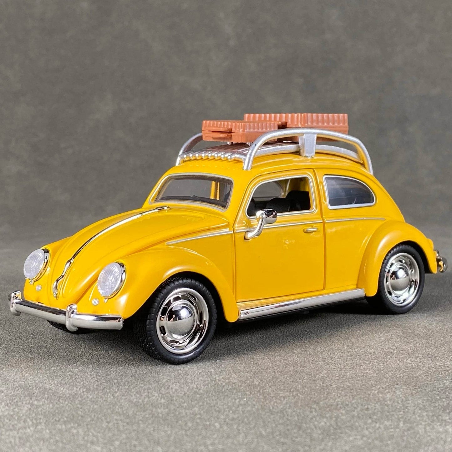 Premium Diecast Beetle 1To32 Travel Version For Collectors - ToylandEU