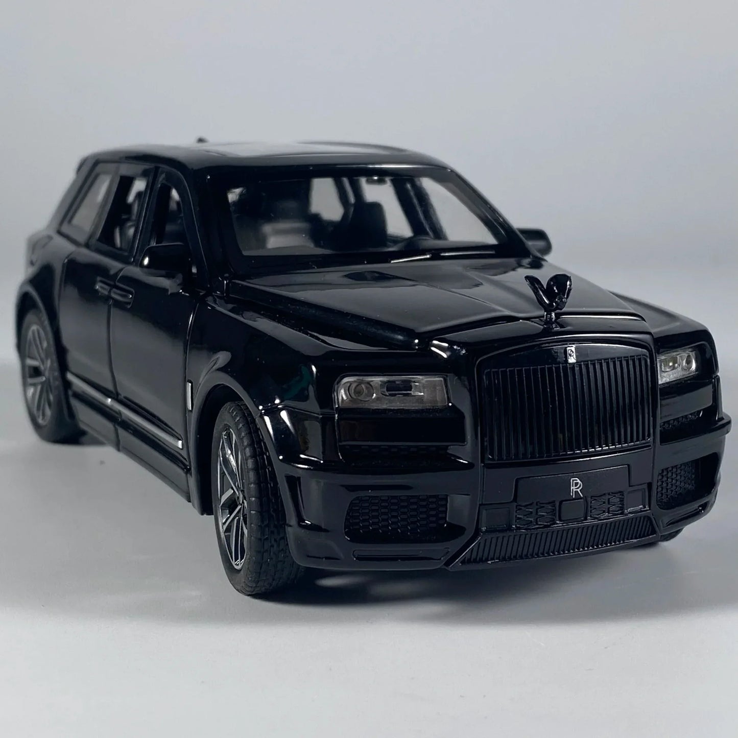 Premium Diecast Car 1 To 32 Rolls Royce Curinnan Sound And Light For Collectors - ToylandEU
