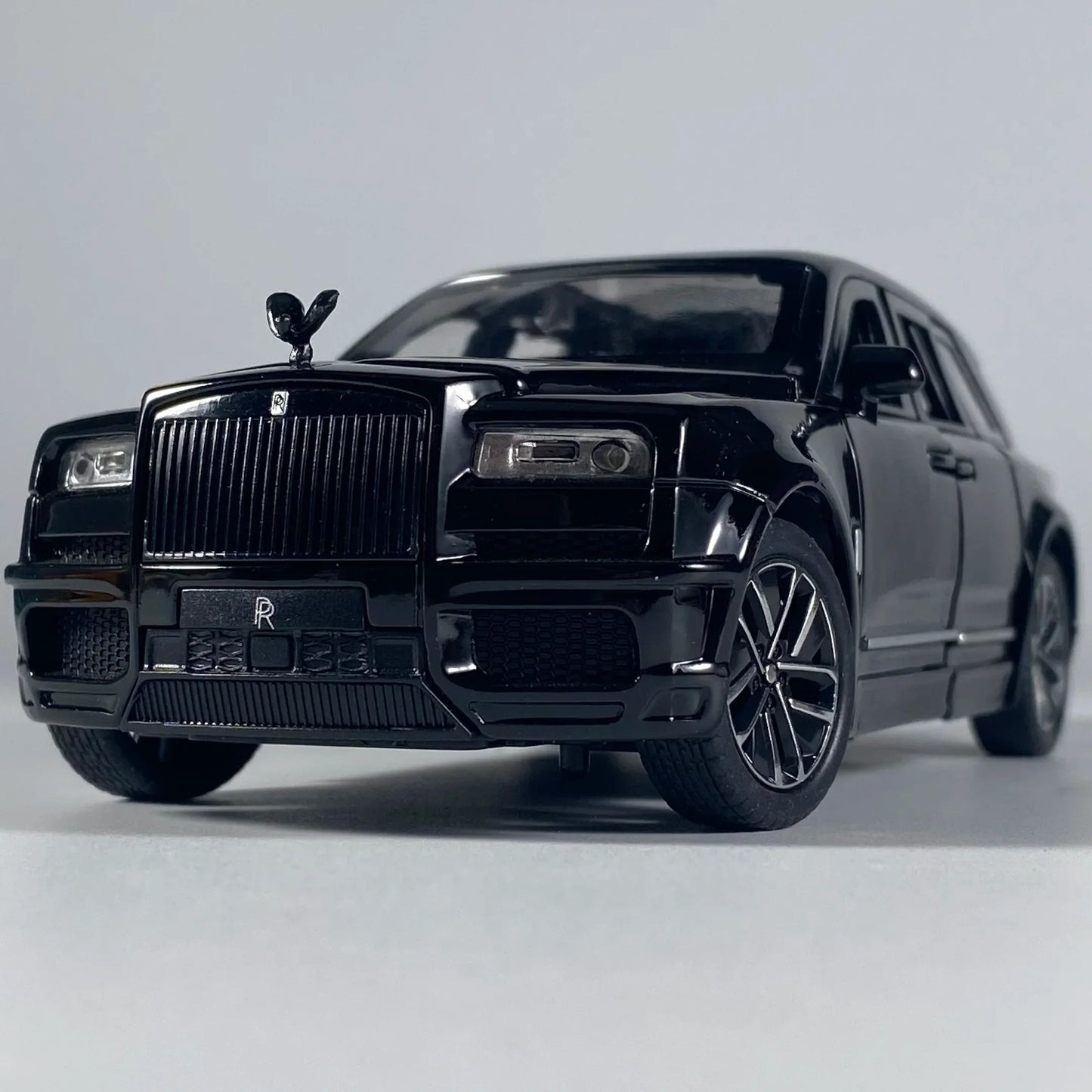 Premium Diecast Car 1 To 32 Rolls Royce Curinnan Sound And Light For Collectors - ToylandEU