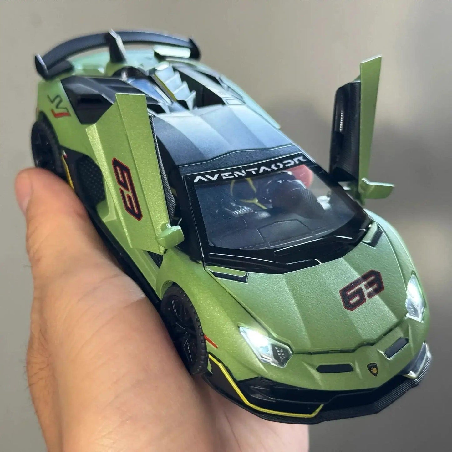  Premium Diecast Car Aventador SVJ 1 32 Toyland EU -  ToylandEU™