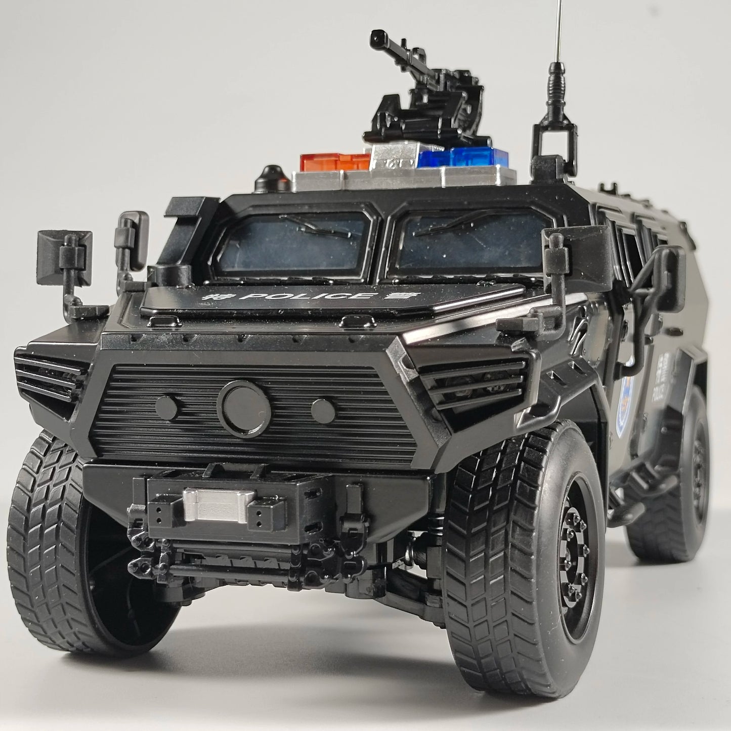 Premium Diecast Model Alloy Off Road Dongfeng M Terra Armored Swat Vehicle Sound Lights Gift For Boys - ToylandEU