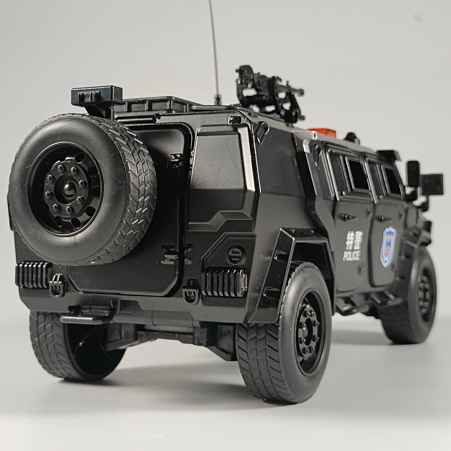 Premium Diecast Model Alloy Off Road Dongfeng M Terra Armored Swat Vehicle Sound Lights Gift For Boys - ToylandEU