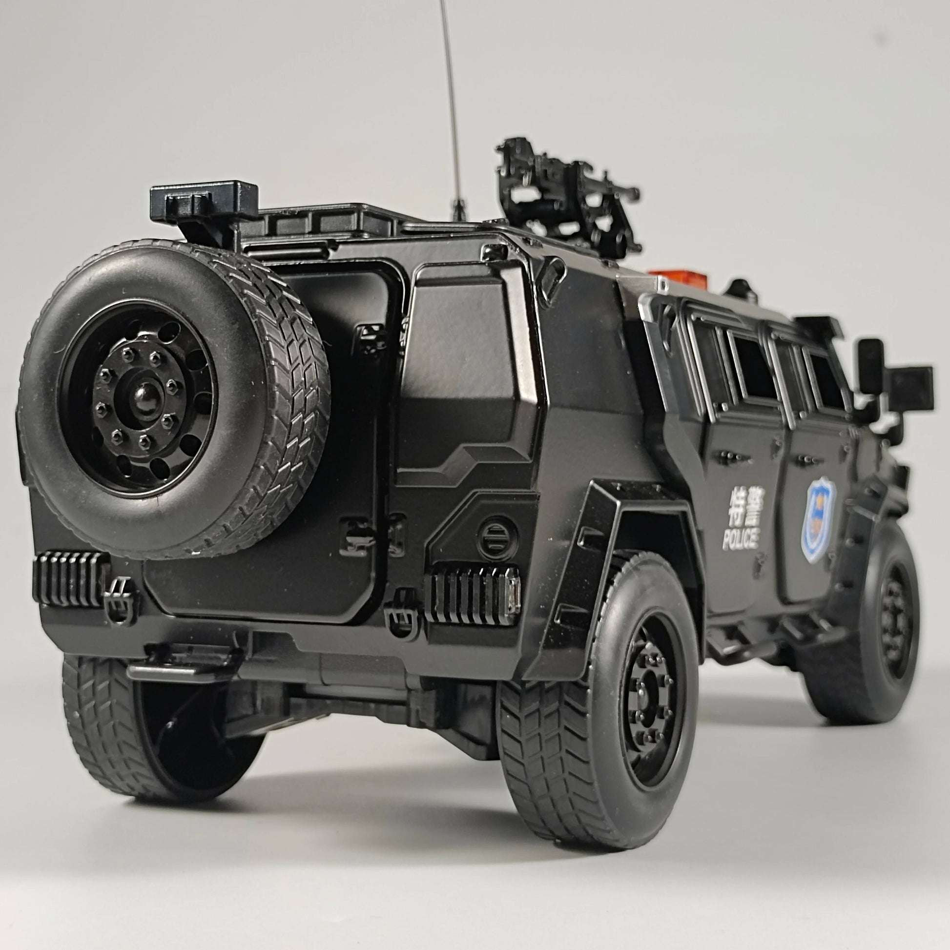 Premium Diecast Model Alloy Off Road Dongfeng M Terra Armored Swat Vehicle Sound Lights Gift For Boys - ToylandEU