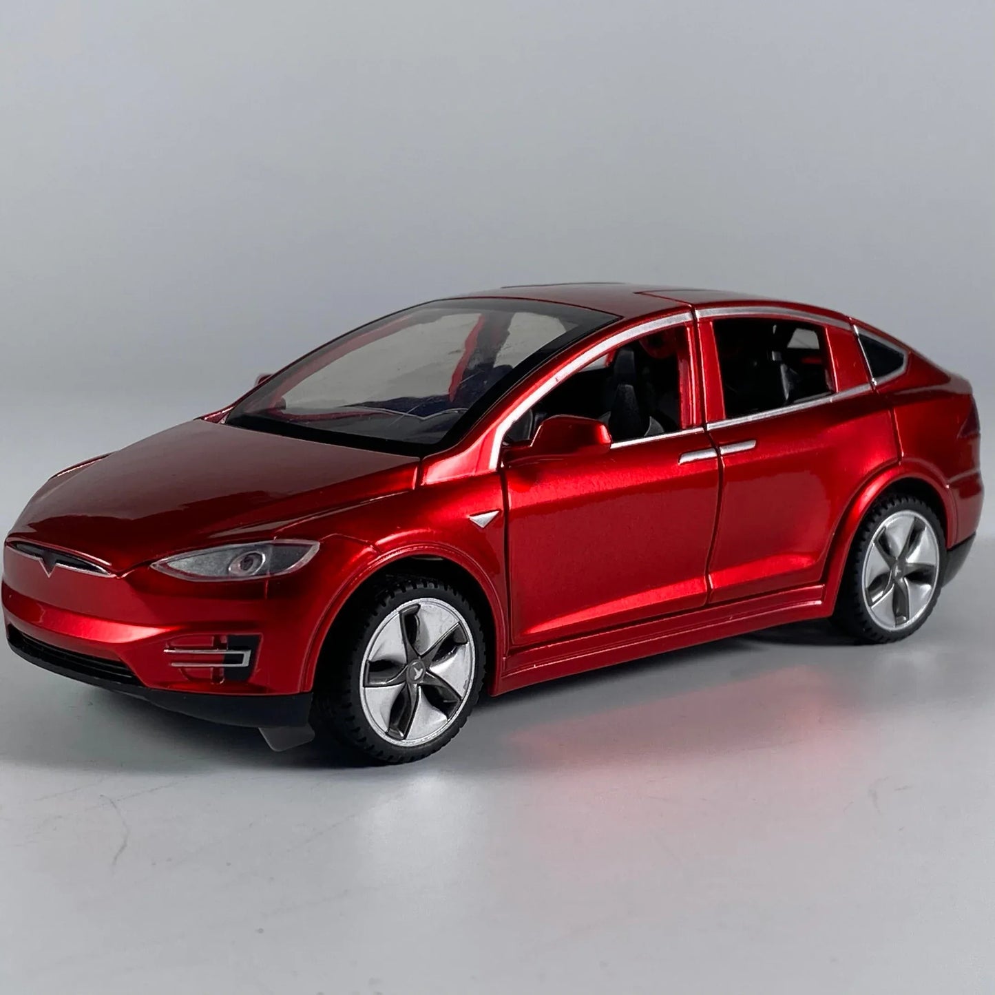 Premium Diecast Model Car 1 32 Scale Alloy SUV Sound And Light Valentines Gift - ToylandEU