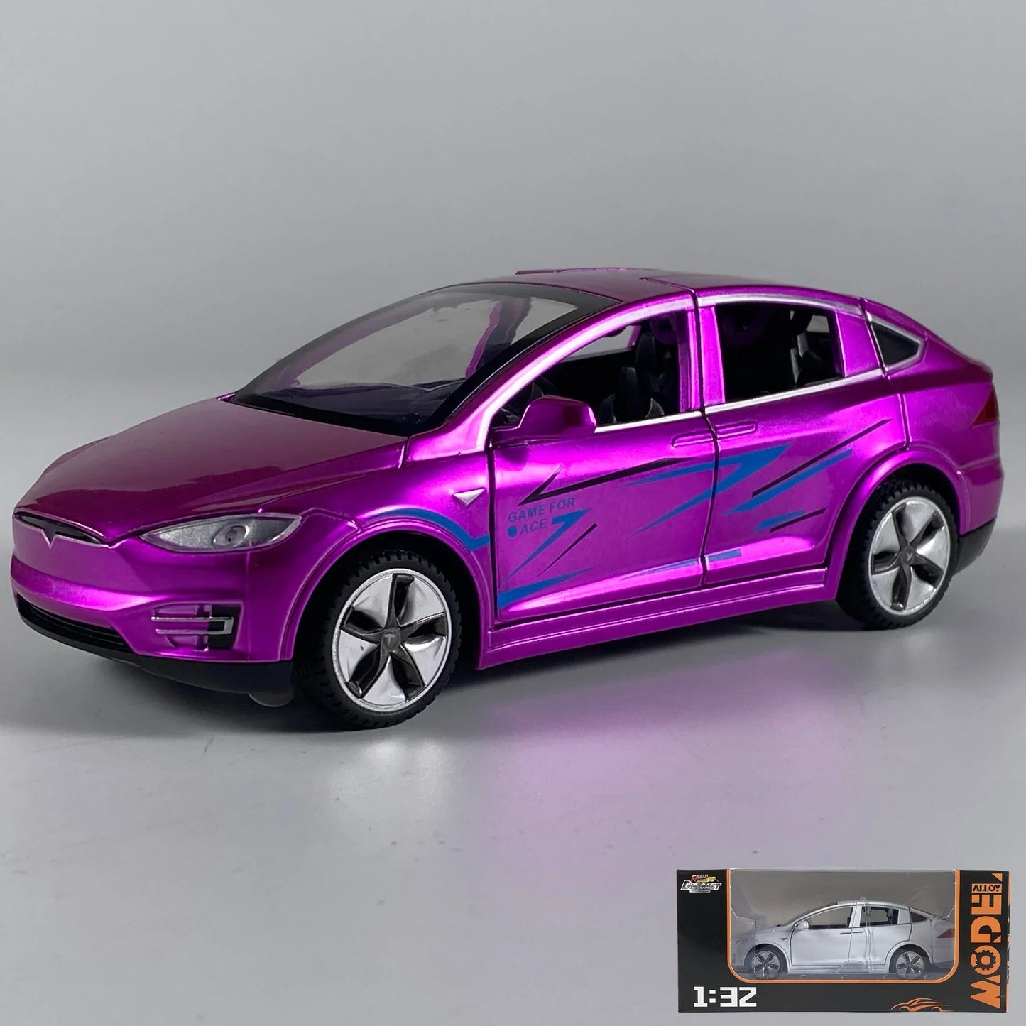 Premium Diecast Model Car 1 32 Scale Alloy SUV Sound And Light Valentines Gift - ToylandEU