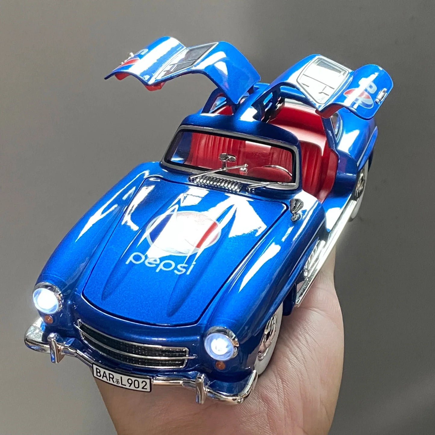 Premium Diecast Model Car 1 To 24 Benz 300SL Coca Cola Edition For Collectors - ToylandEU