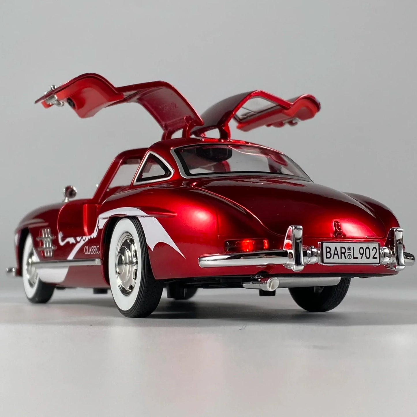 Premium Diecast Model Car 1 To 24 Benz 300SL Coca Cola Edition For Collectors - ToylandEU
