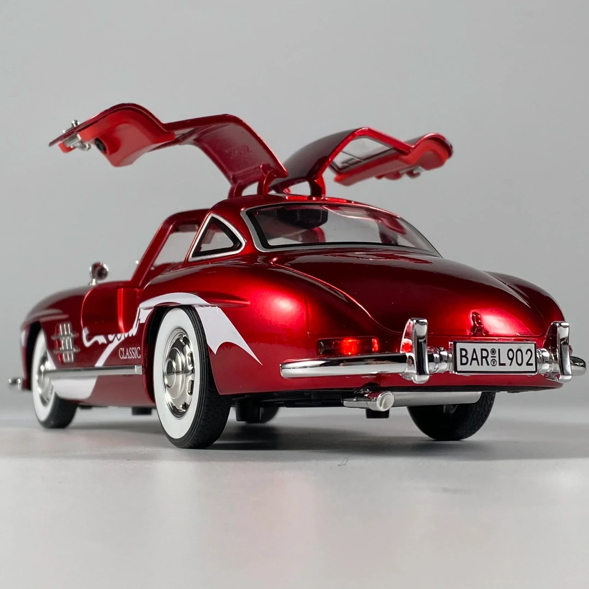 Premium Diecast Model Car 1 To 24 Benz 300SL Coca Cola Edition For Collectors - ToylandEU