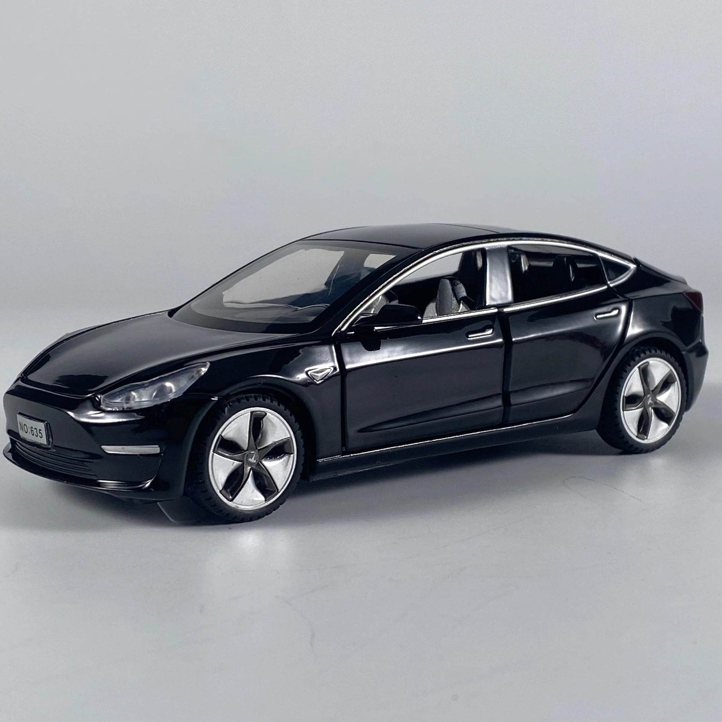 Premium Diecast Model Car 1 To 32 Scale High Fidelity New Energy Electric Vehicle Ornament Gift For Collectors - ToylandEU