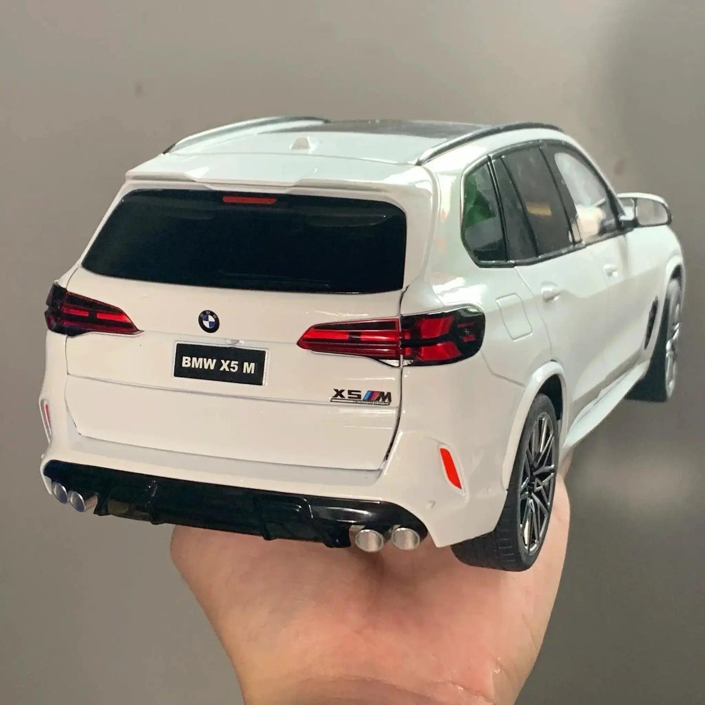  Premium Diecast Model Car 1To18 Scale Toyland EU -  ToylandEU™