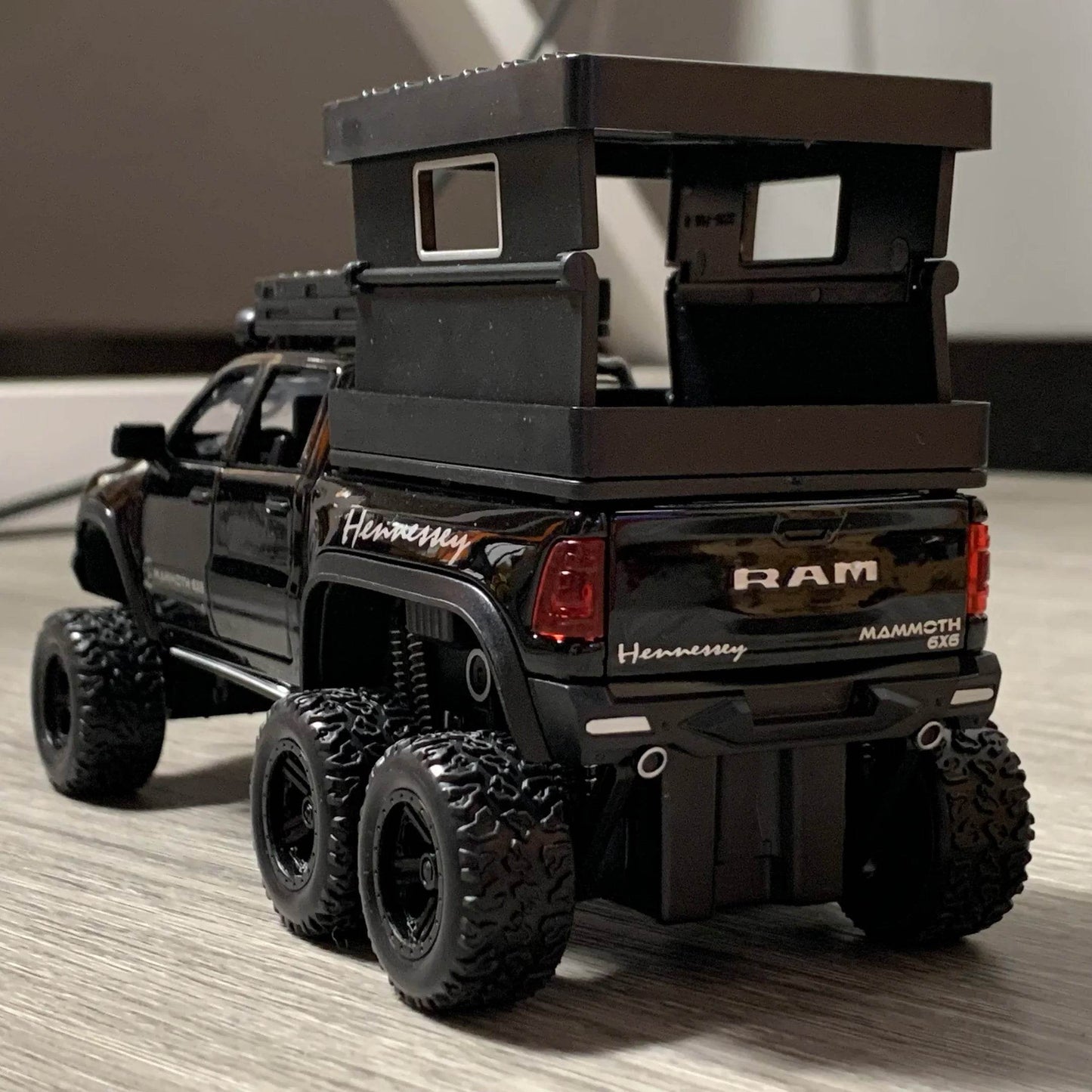 Premium Diecast Model Car Alloy Construction Dodge Tyrannosaurus RAM TRX Off Road SUV Scale 1 To 32 For Collectors Gift - ToylandEU