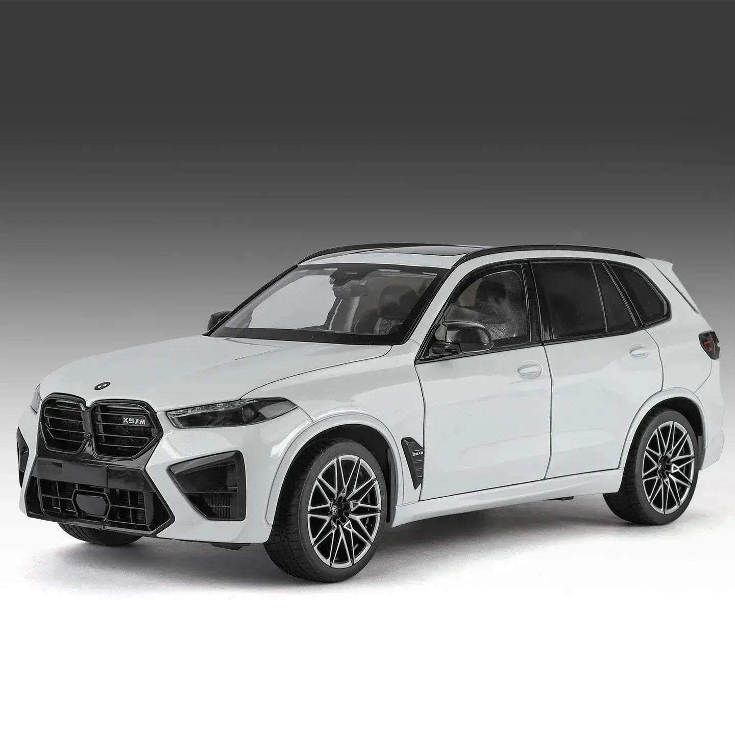 Premium Diecast Model Car One Eighteen Scale Alloy Metal BMW X5 M Competition LCI Collectible For Car Enthusiasts - ToylandEU