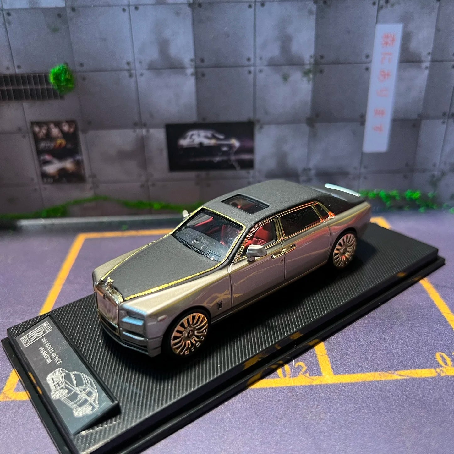 Premium Diecast Model Car Scale One Sixty Four Rolls Royce Phantom For Collectors - ToylandEU