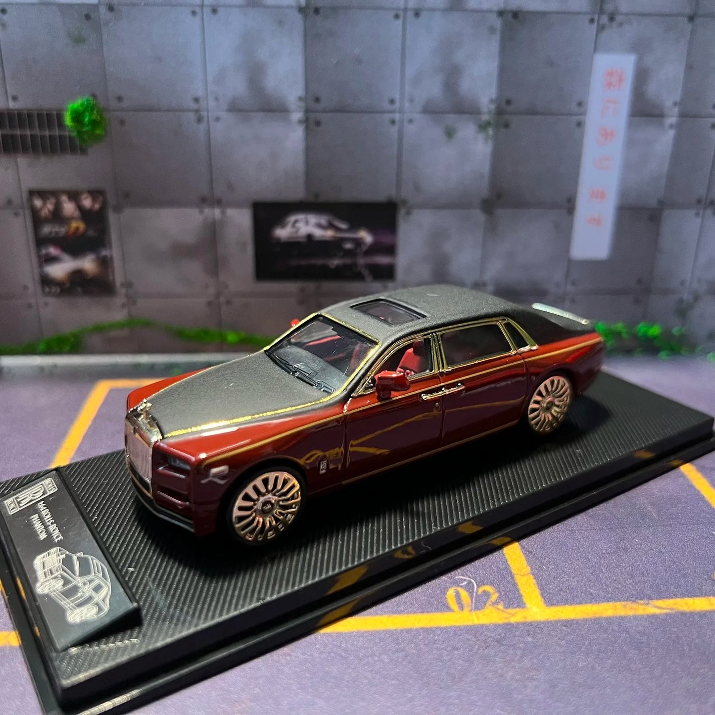Premium Diecast Model Car Scale One Sixty Four Rolls Royce Phantom For Collectors - ToylandEU