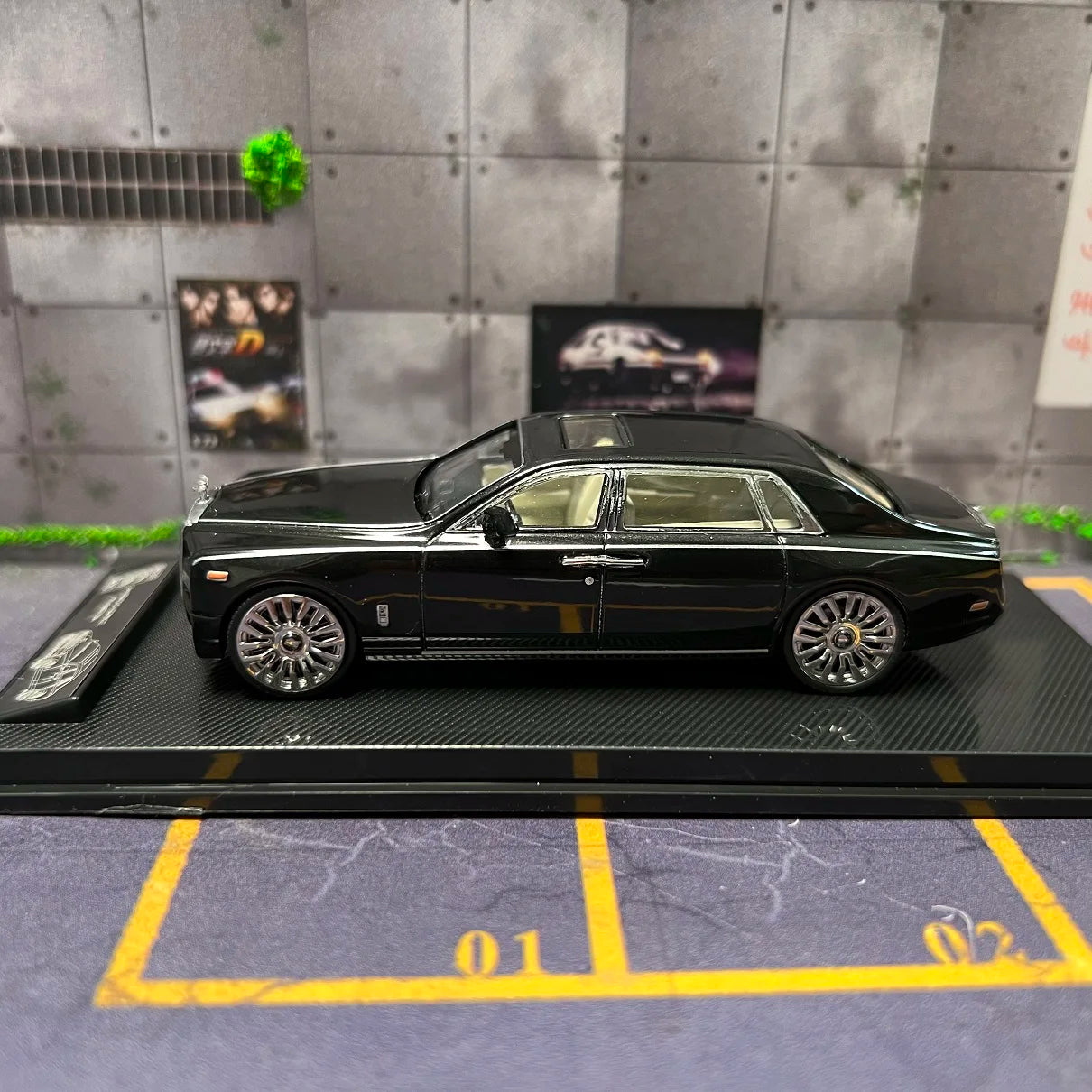Premium Diecast Model Car Scale One Sixty Four Rolls Royce Phantom For Collectors - ToylandEU