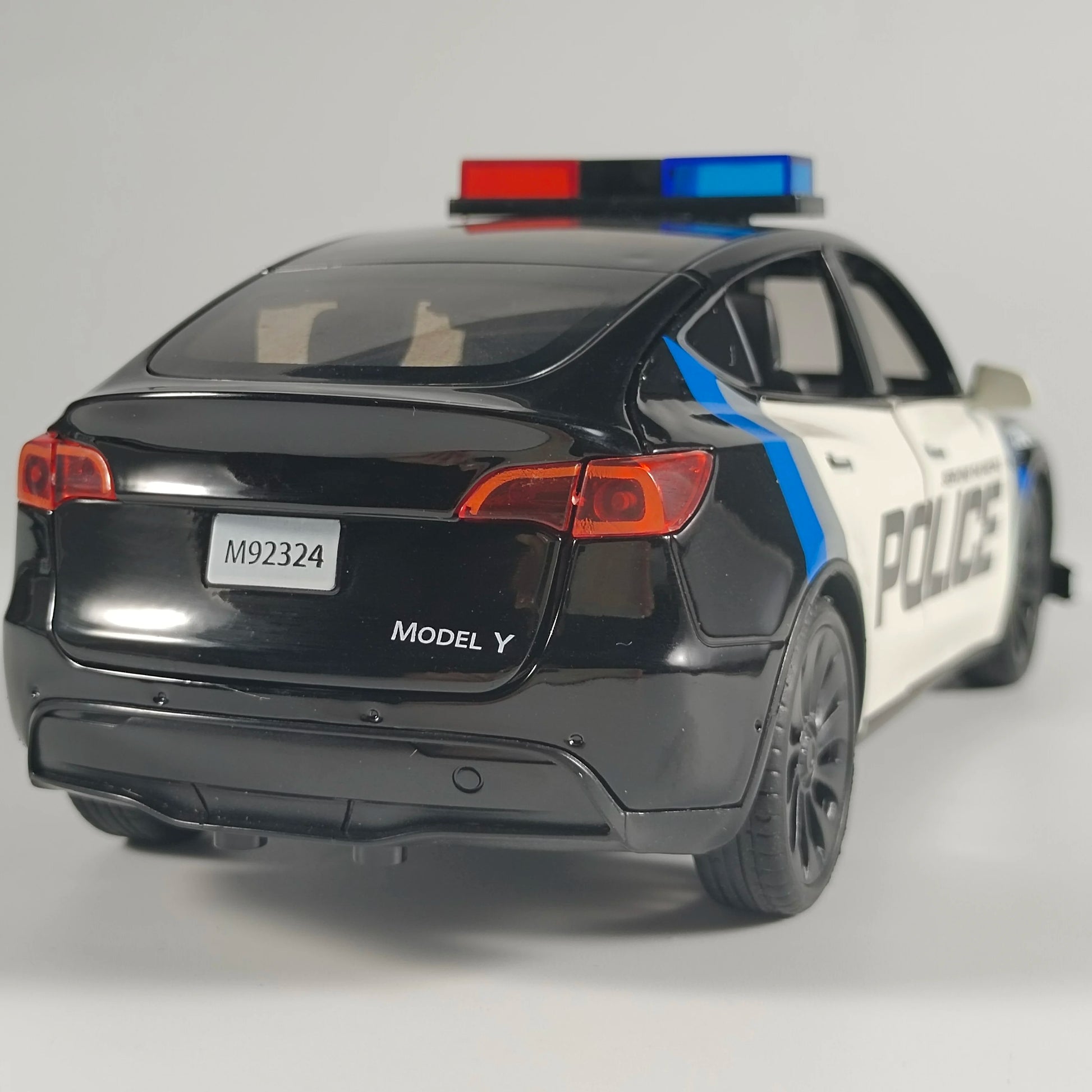 Premium Diecast Police Model Car 1 24 Scale With Sound And Light Pull Back Action For Boys - ToylandEU
