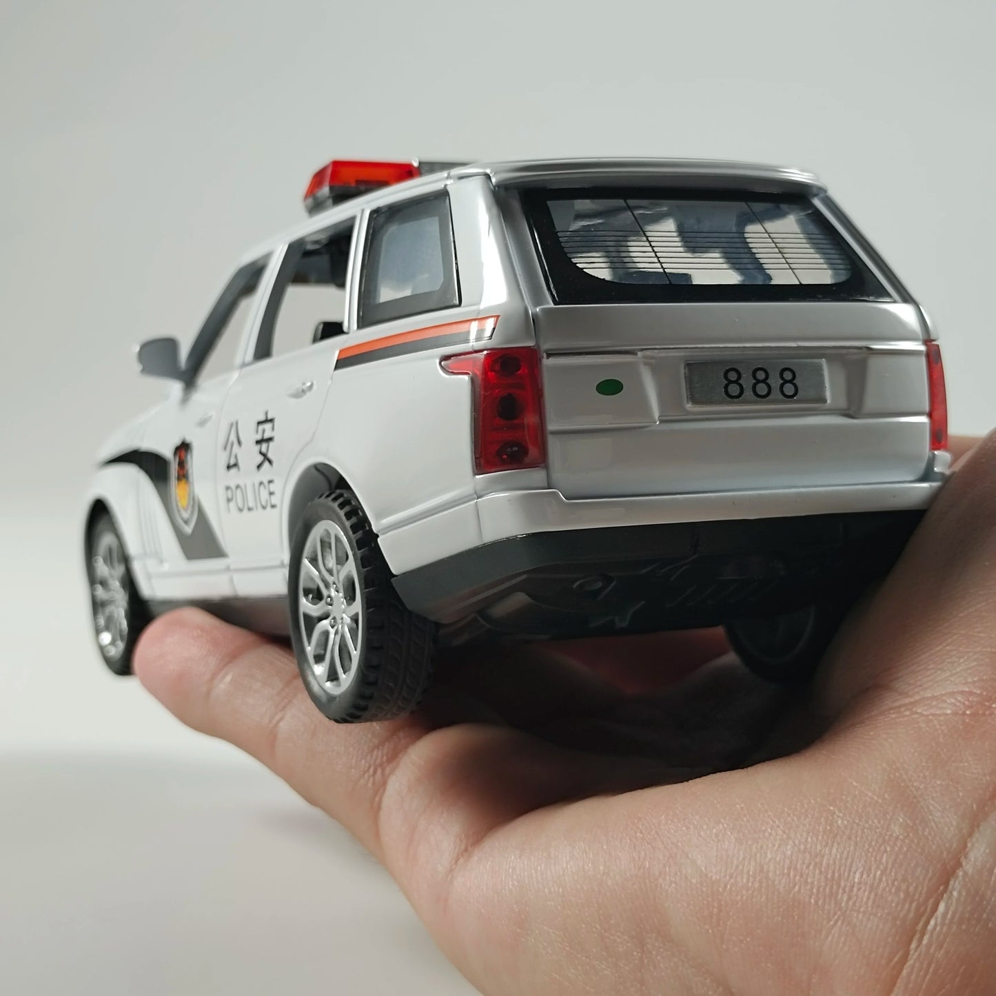 Premium Diecast Maisto Police SUV Model Scale 1 To 32 Alloy Miniature Car For Collectors And Gift For Boyfriend - ToylandEU