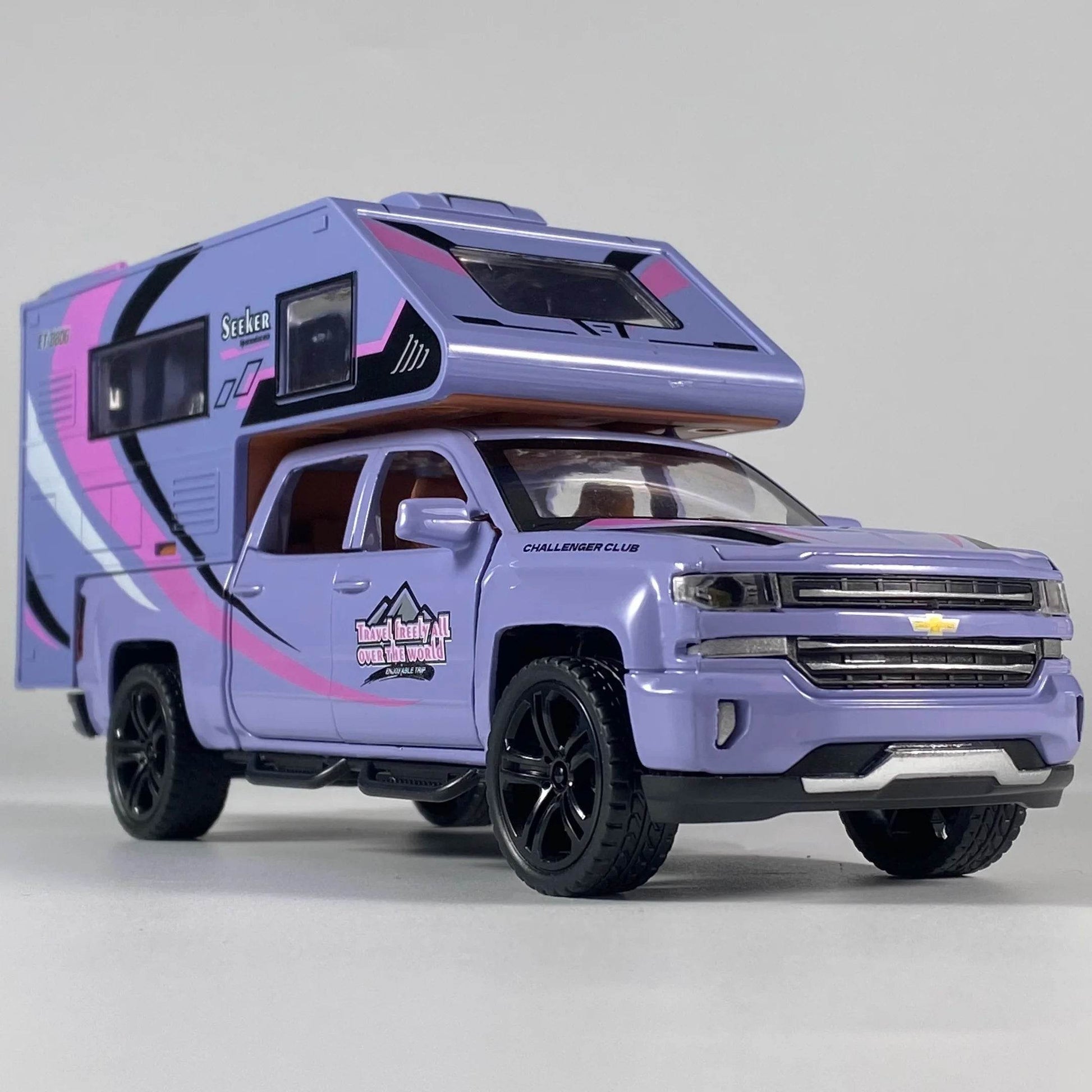 Premium Diecast SUV Model 1 To 32 Scale Chalet Camping RV Edition With Sound And Light For Adult Collectors - ToylandEU