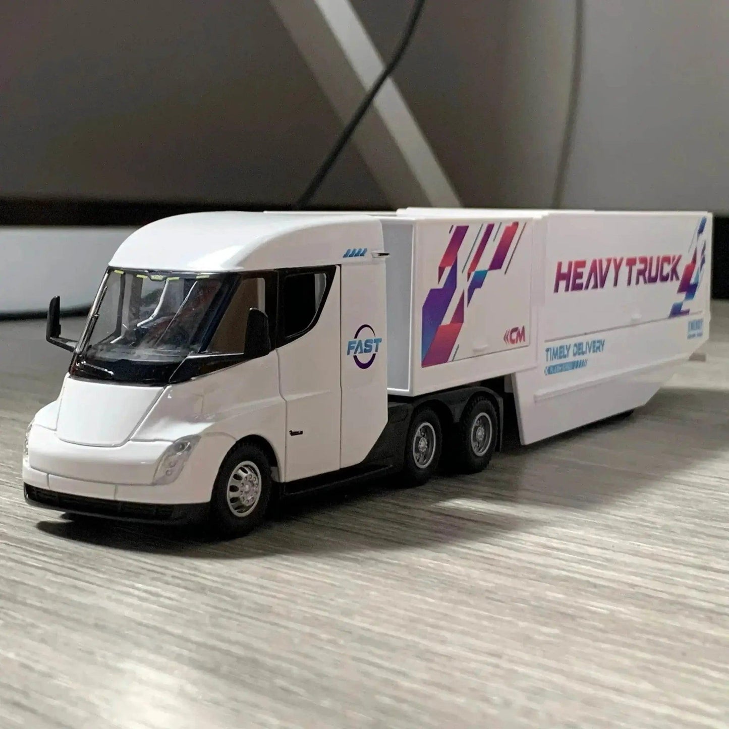  Premium Diecast Truck Model 32 High Detail Toyland EU -  ToylandEU™