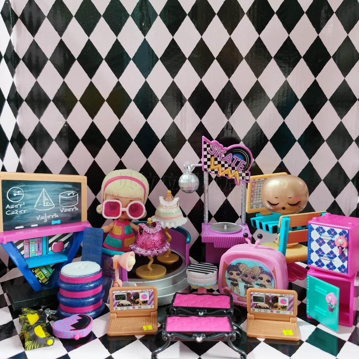 Premium Doll Accessories 8cm Scene Furniture One Six Scale - ToylandEU