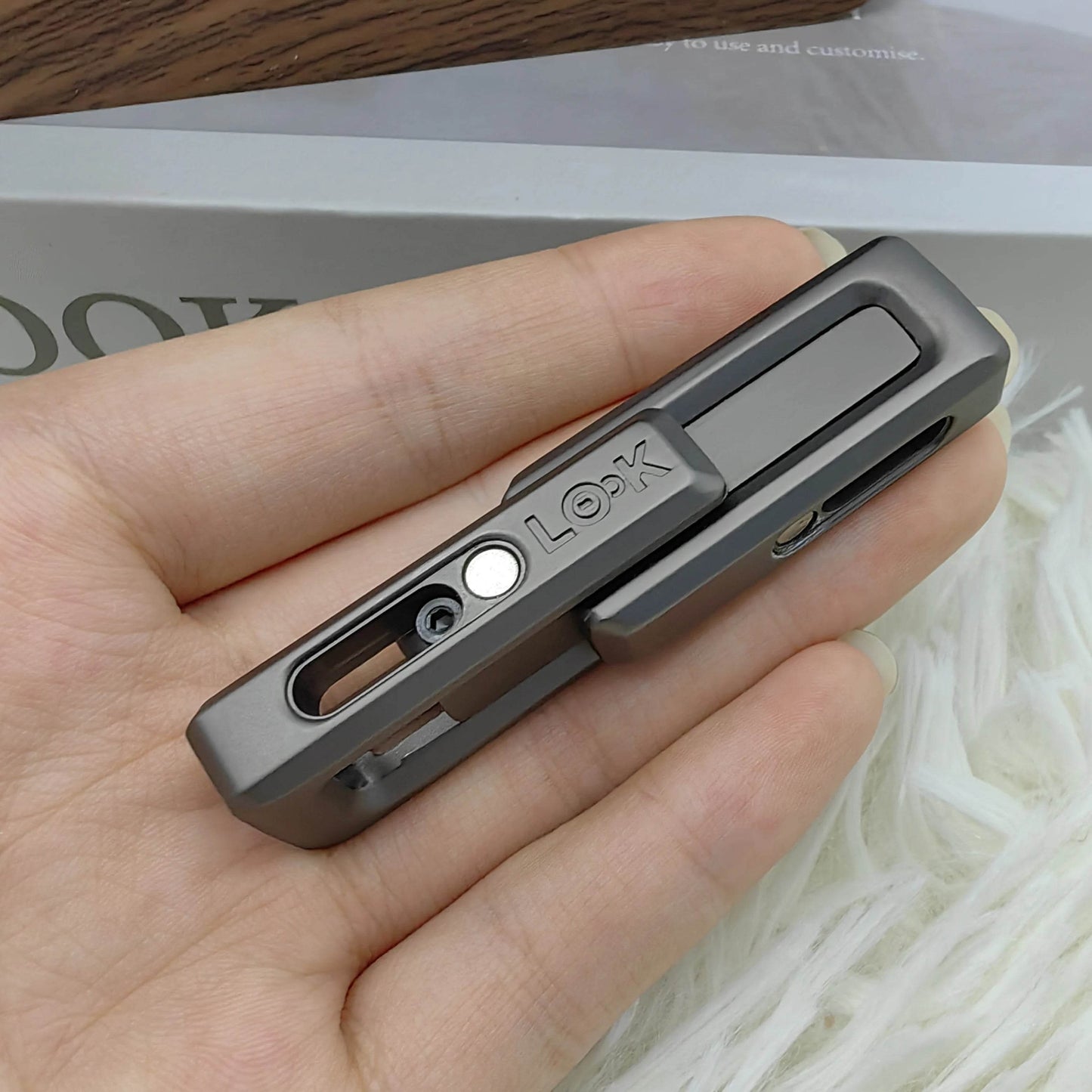 Premium Fidget Coin Magnetic Double Push For Adults - ToylandEU