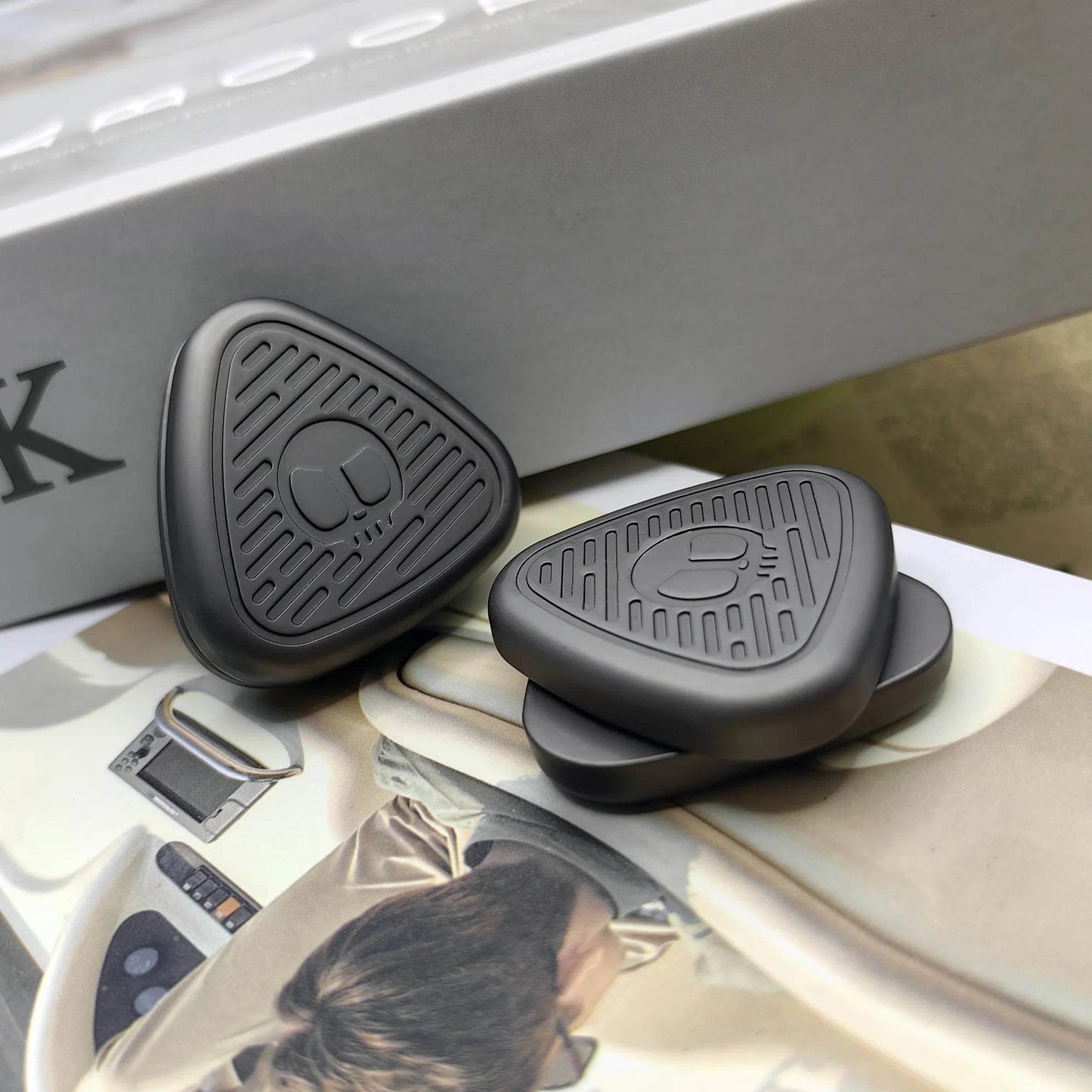 Premium Fidget Slider Triangular Swivel Desktop Toy - ToylandEU