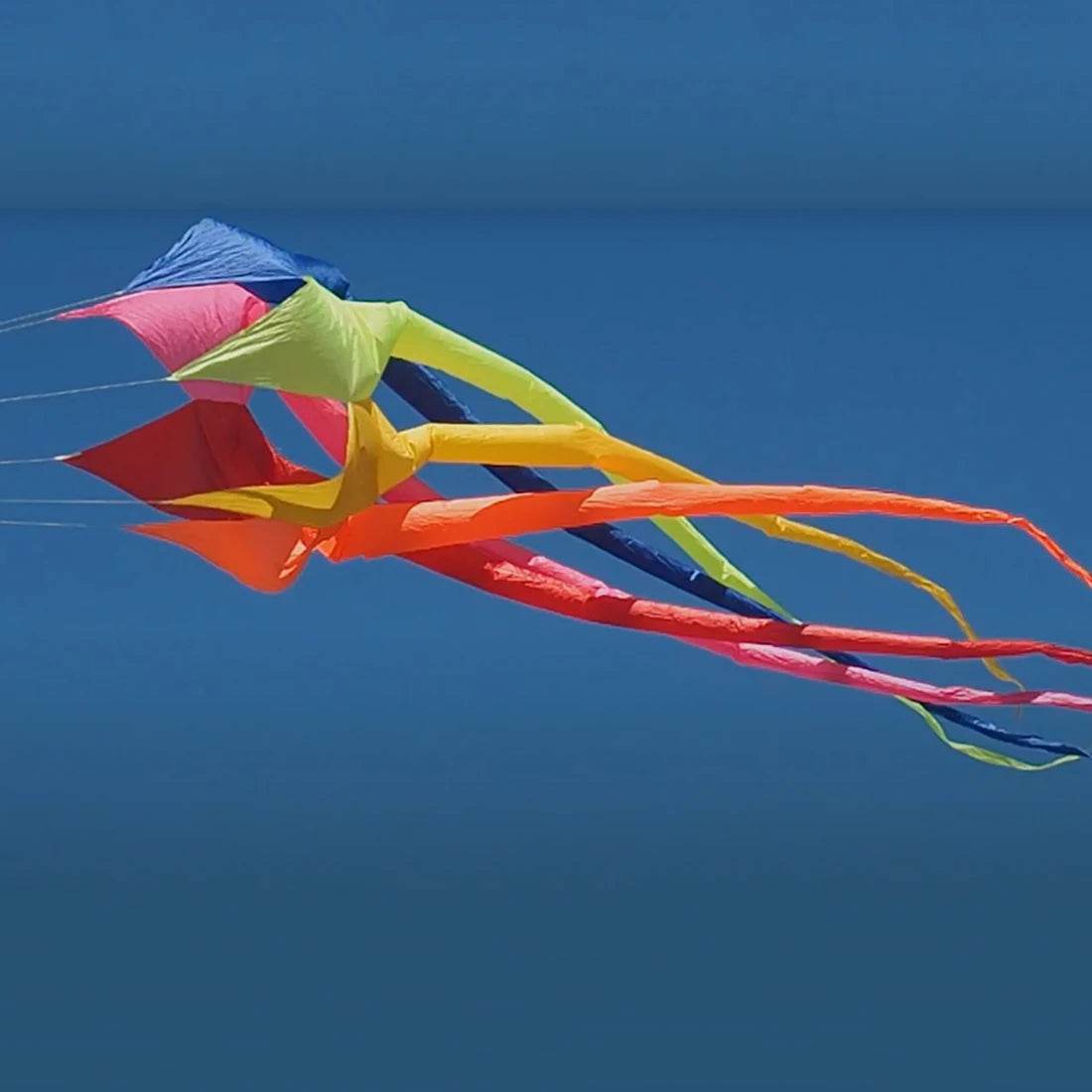 Premium Kite 6.5M 3D Rainbow Rotating Tail For Outdoor Use - ToylandEU