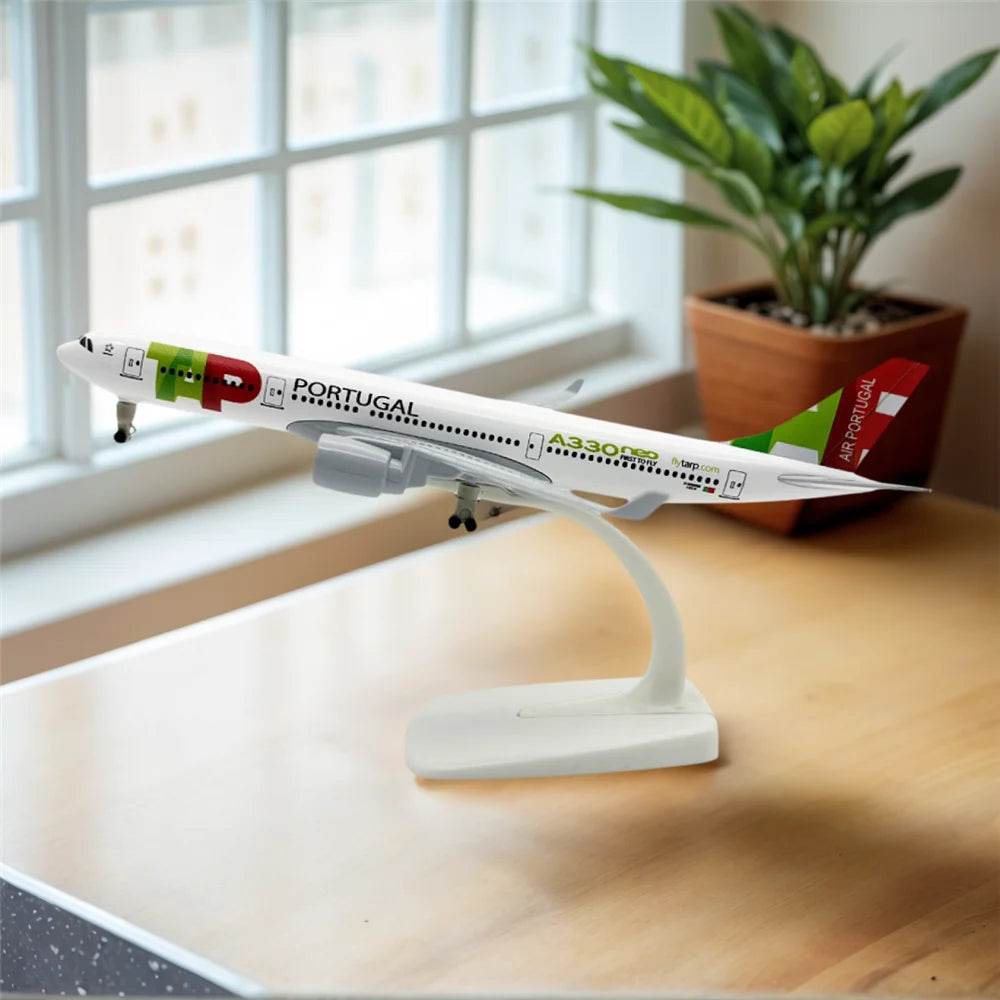 Premium Metal Diecast Aircraft Model High Detail Collectors - ToylandEU