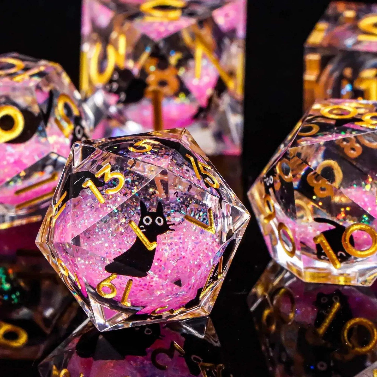 Premium Plum Blossom Polyhedral Dice Set with Liquid Core for Dungeons and Dragons Enthusiasts - ToylandEU