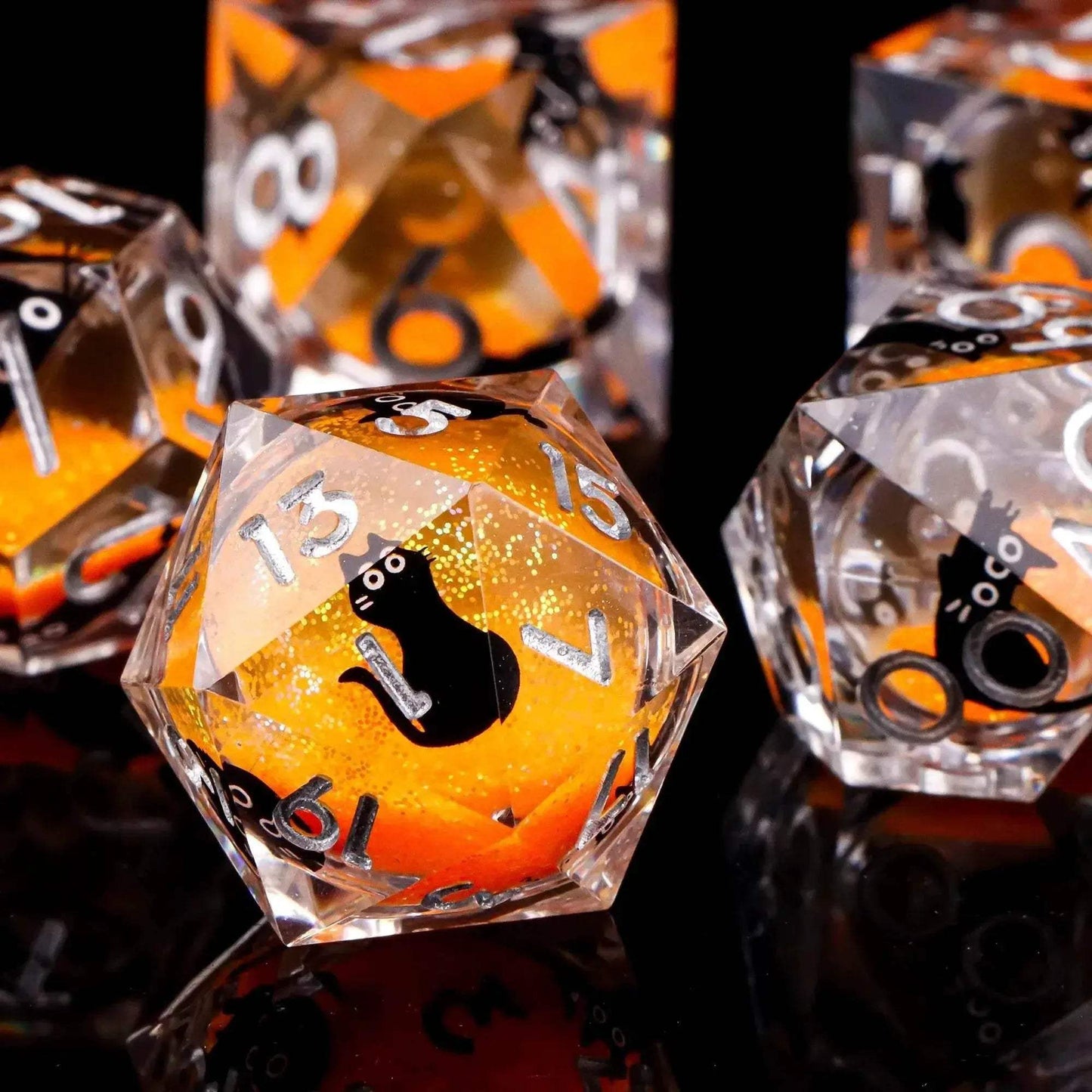 Premium Plum Blossom Polyhedral Dice Set with Liquid Core for Dungeons and Dragons Enthusiasts - ToylandEU