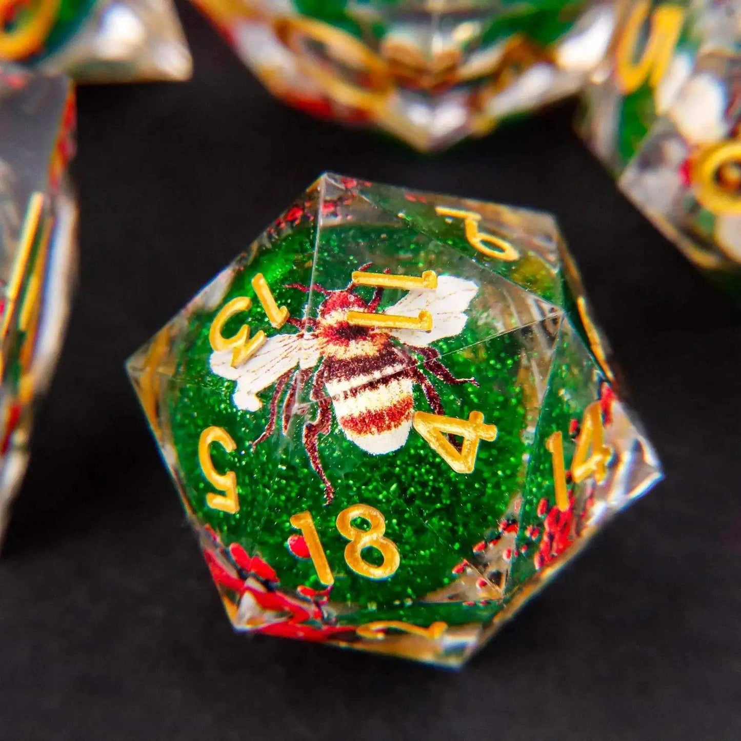 Premium Plum Blossom Polyhedral Dice Set with Liquid Core for Dungeons and Dragons Enthusiasts - ToylandEU