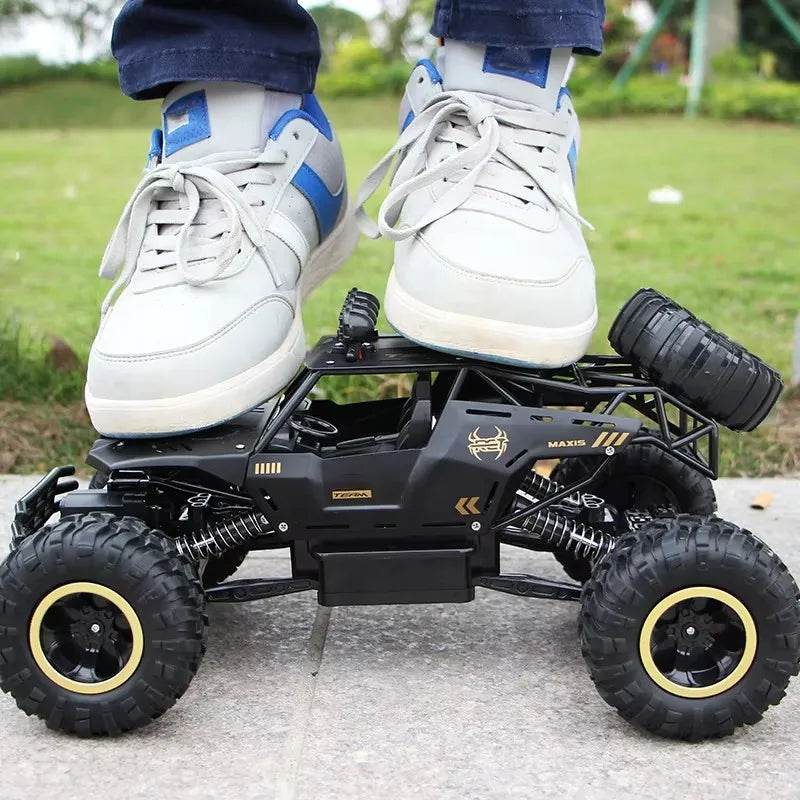 Premium RC Car 4WD All Terrain Climber Off Road For Kids - ToylandEU