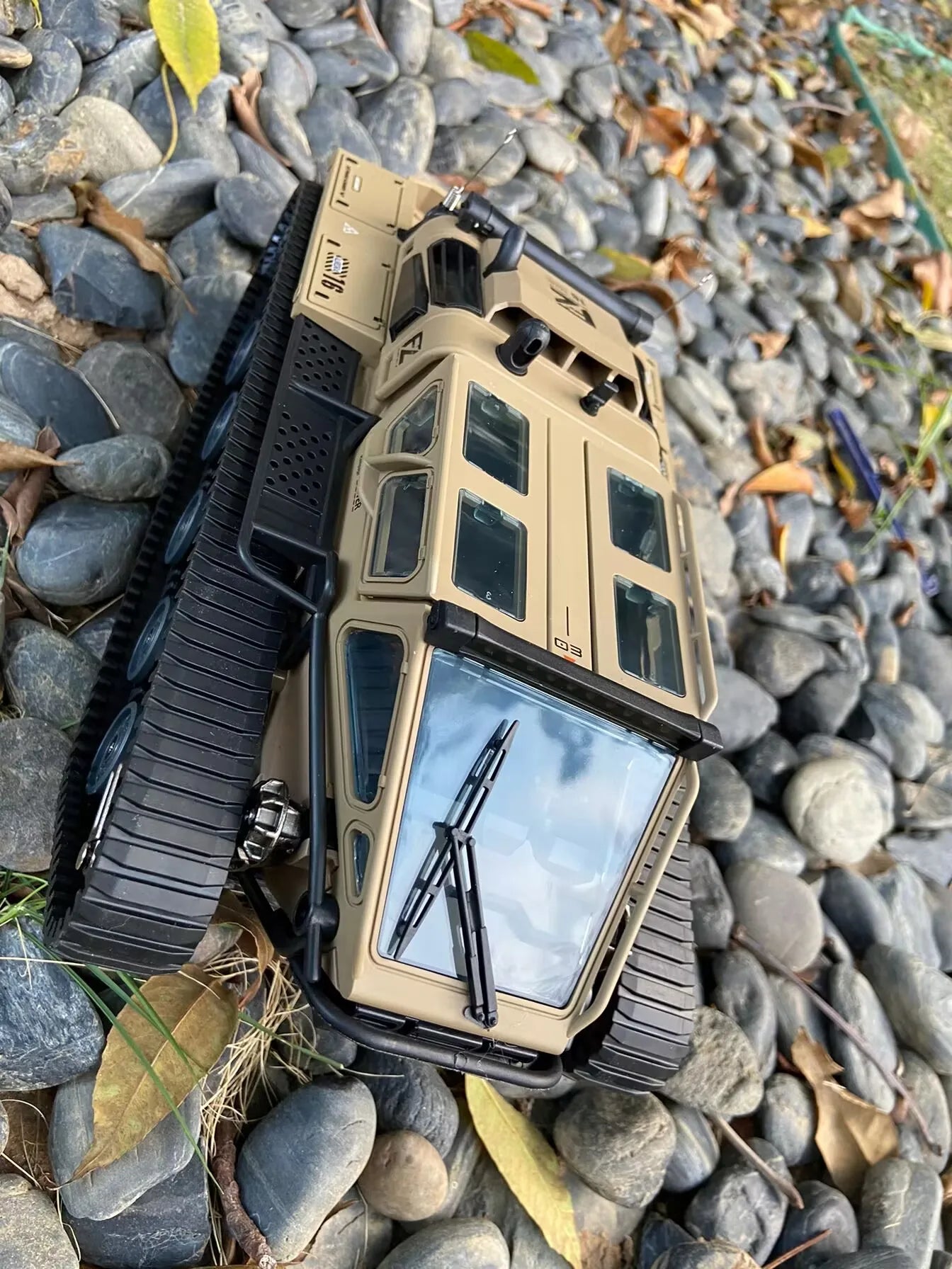 Premium Remote Control Tank Vehicle With High Speed Drift Proportional Throttle For Ages 14 And Up - ToylandEU