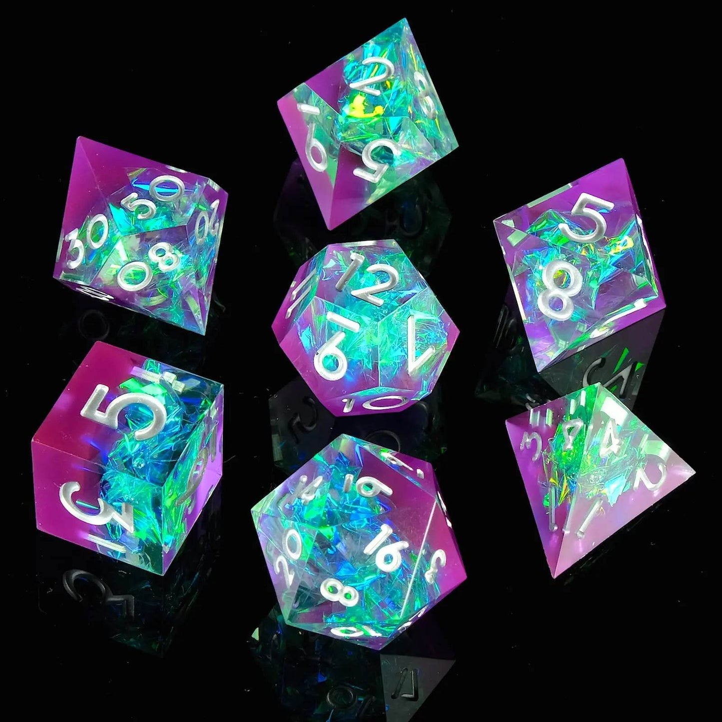 Premium Resin Sharp Edge Dice Set for Dungeons and Dragons Tabletop Role Playing Games - ToylandEU