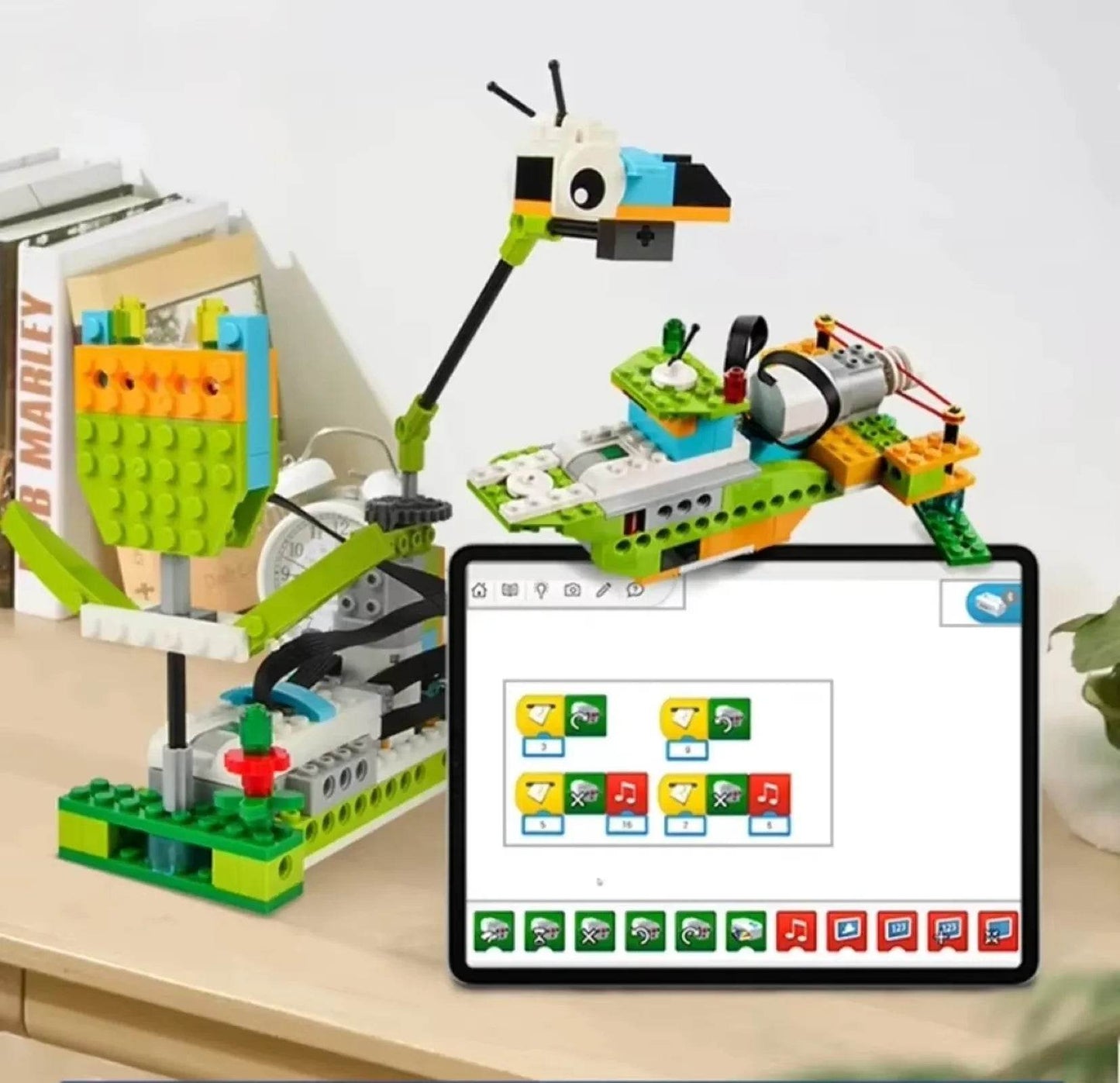 Premium STEM Educational Building Blocks Kit 280 Pieces with Electronic Sensors for Aspiring Young Programmers - ToylandEU