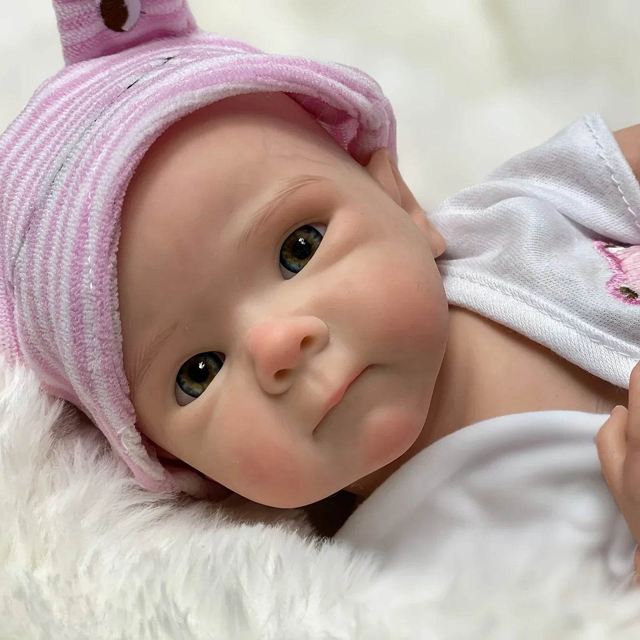 Premium Silicone Reborn Doll Open Mouth For Collectors - ToylandEU