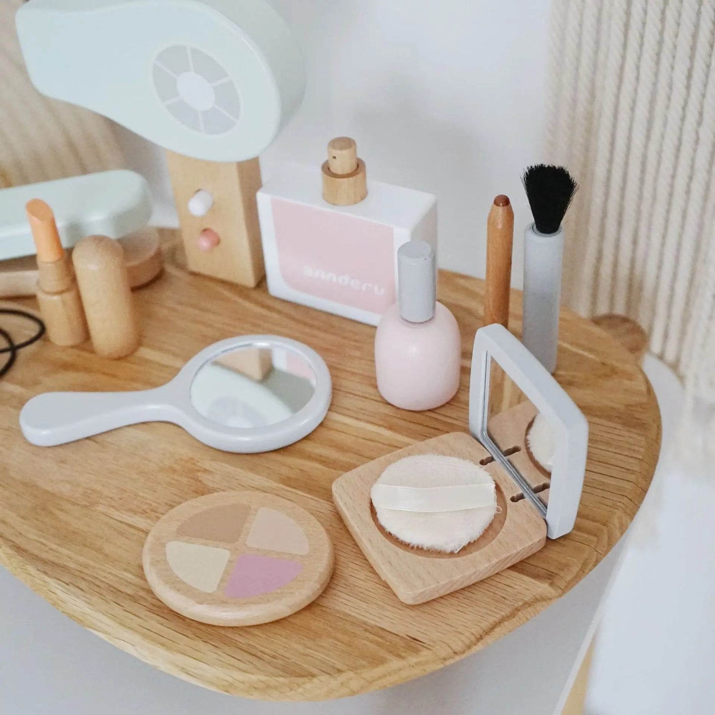 Premium Wooden Makeup Set for Kids with Hairdressing Simulation for Girls Aged 3 to 6 Years - ToylandEU