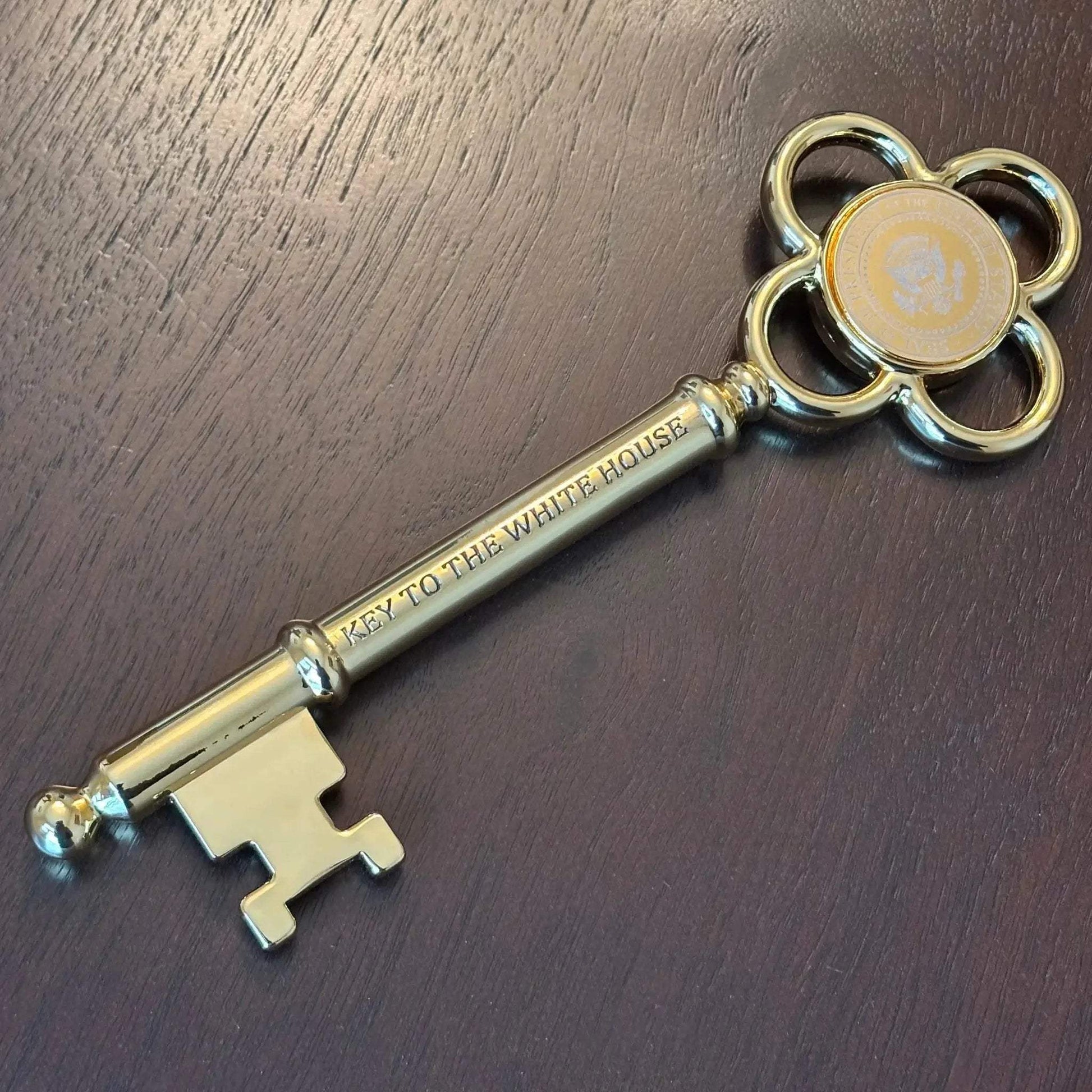 President Donald J. Trump Key to the White House REPLICA - ToylandEU