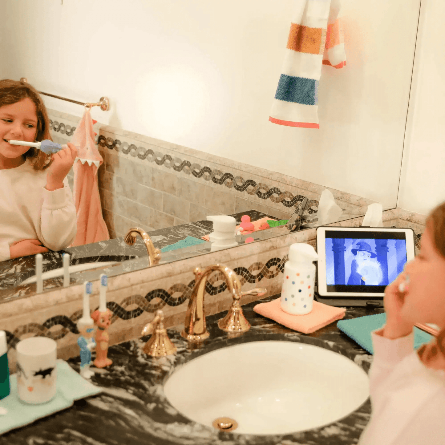 Princess Pearly Whites Toothbrush for Kids With Bonus Brush - ToylandEU