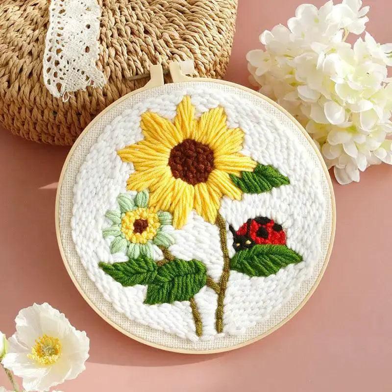  Beginner's Punch Needle Embroidery Kit with Sunflower Design - Complete Rug Making Set with Stamped Fabric, Yarn, and Hoop -  ToylandEU™