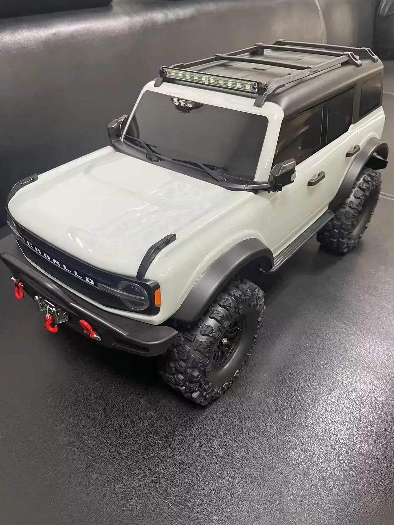  RC 104010 1:10 Scale 4x4 Off-Road RC Wrangler Car - High-Speed Climbing Remote Control Vehicle -  ToylandEU™