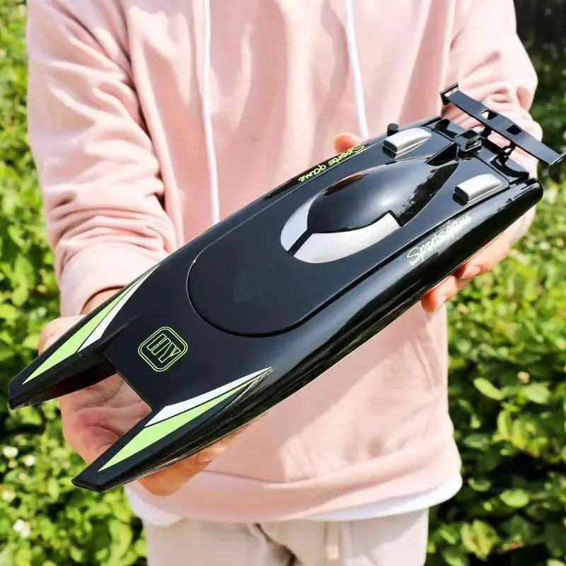  RC 2.4G High-Speed Remote Control Racing Boat with Double Motors - Waterproof Professional Speedboat 805 Toy for Boys -  ToylandEU™