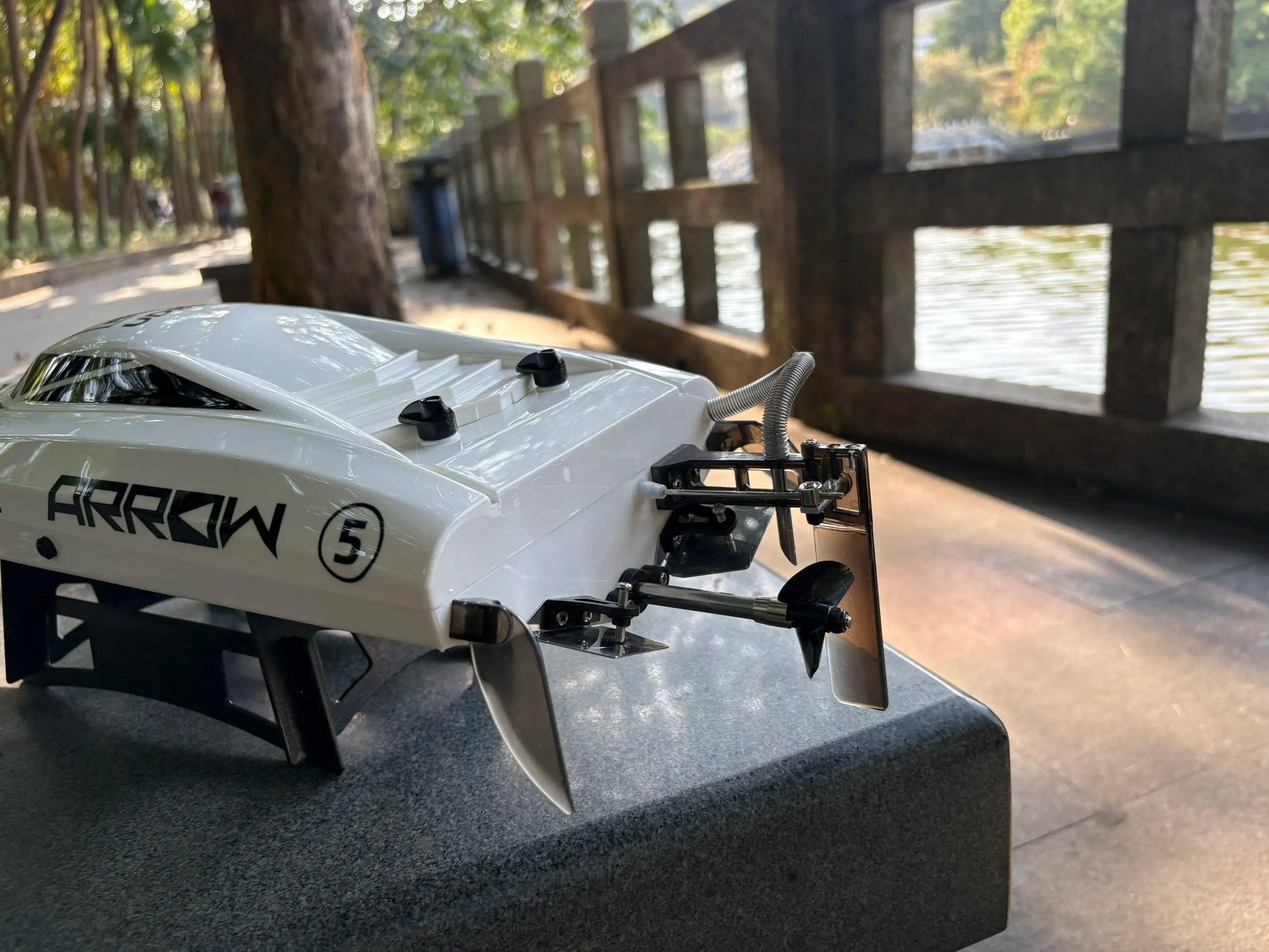  RC Boat Top Speed 50 kph 4WD LiPo Included Toylandeu 