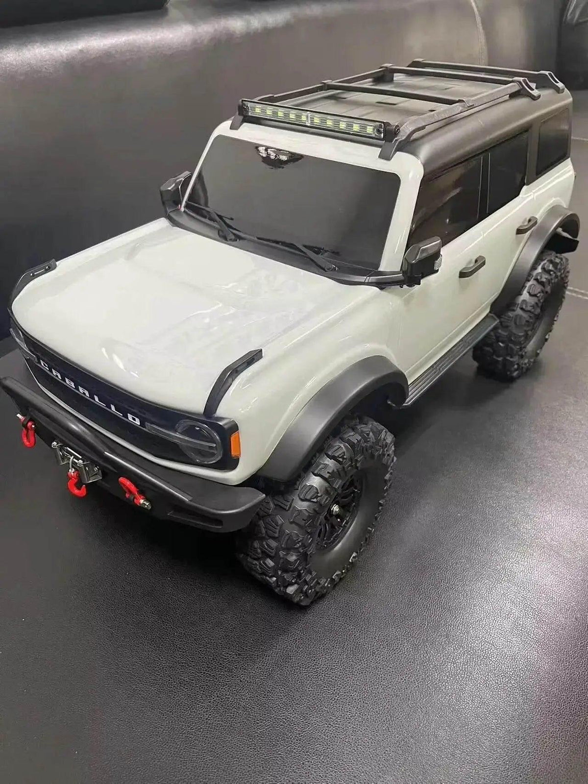  RC 104010 1:10 Scale 4x4 Off-Road RC Wrangler Car - High-Speed Climbing Remote Control Vehicle -  ToylandEU™