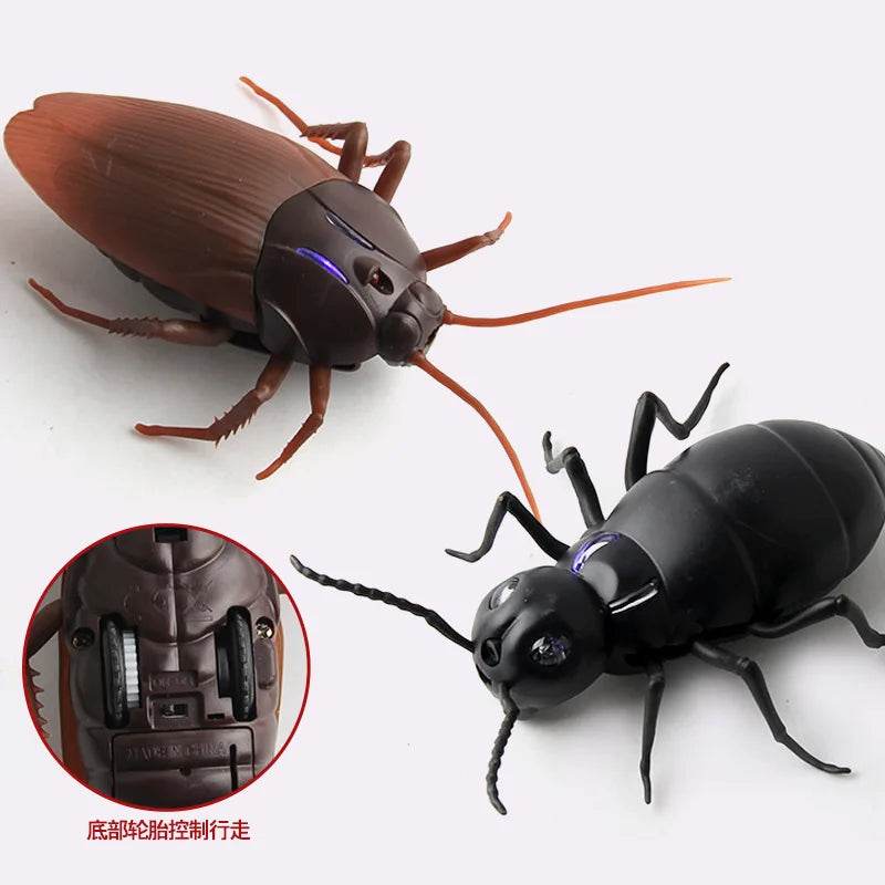 RC Creepy Remote-Controlled Insect Prank Toy for Halloween Mischief - ToylandEU
