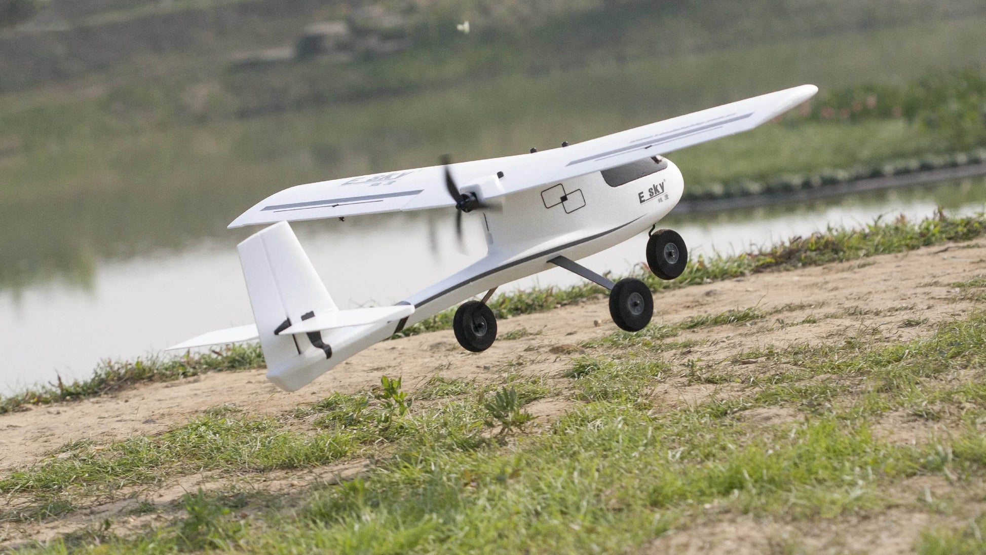 RC Esky Eagle Beginner Brushless RC Fixed-Wing Combat Drone Electric Model PNP - ToylandEU