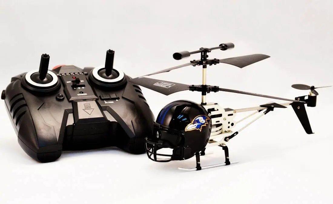  Baltimore Ravens Spotlight Helmet Copter With Remote -  ToylandEU™
